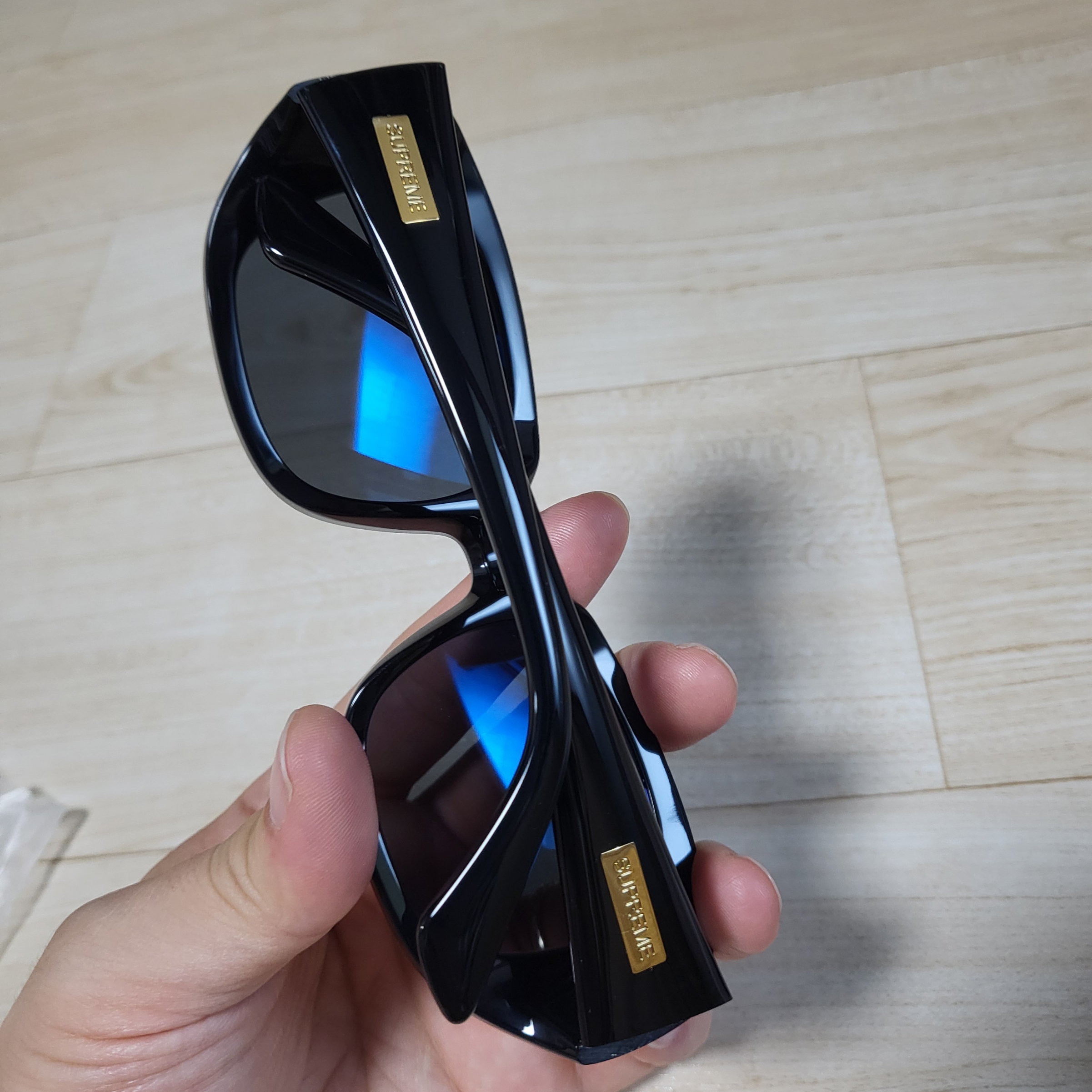 Supreme Cleo Sunglasses Black - 24SS 착용 스타일 - 4