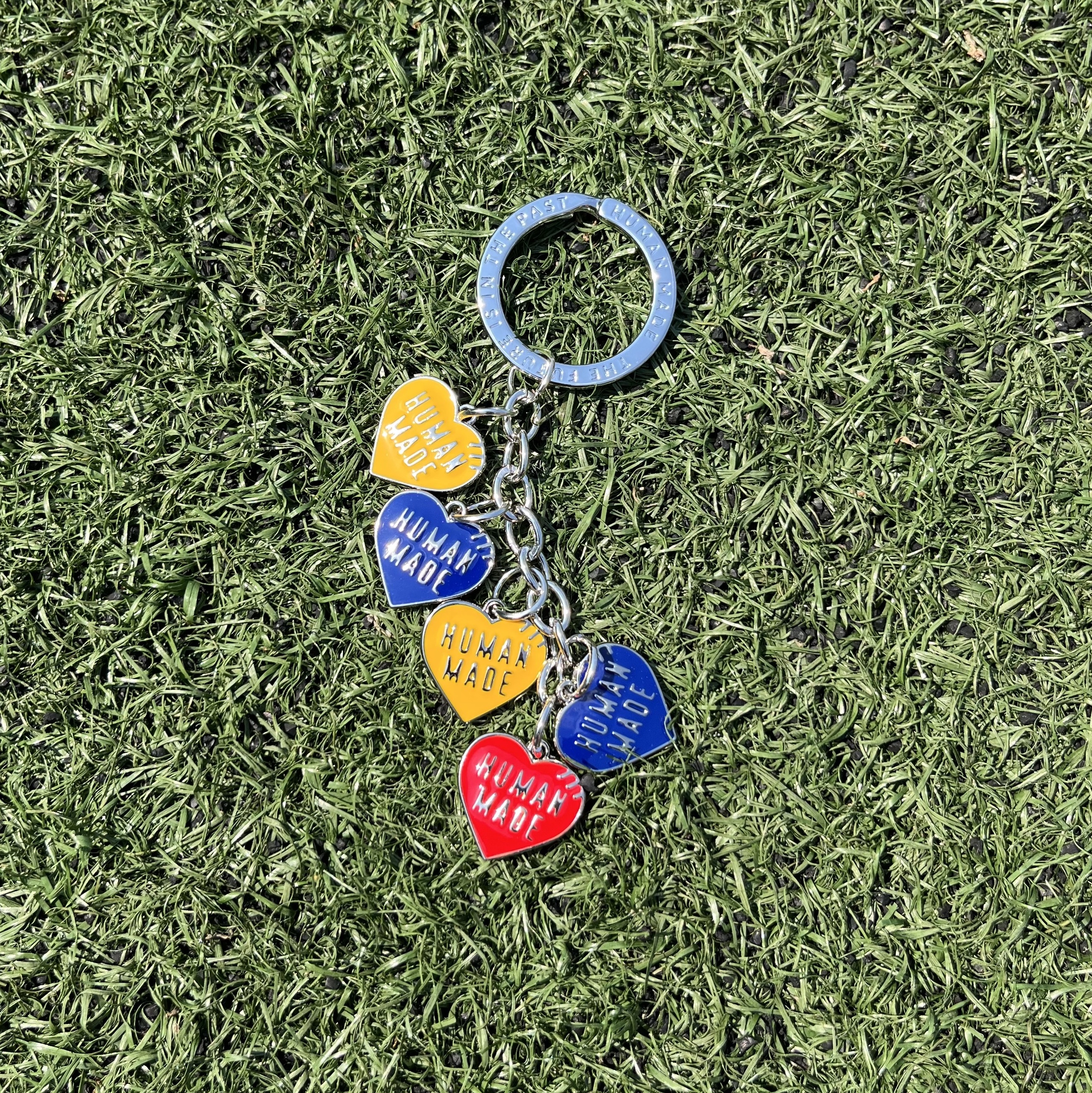 Human Made Heart Keycharm Navy Yellow Red 착용 스타일