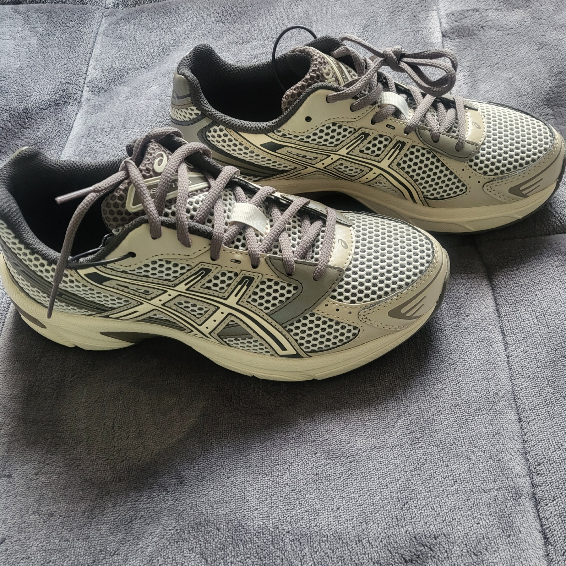 Asics Gel-1130 Birch Dark Taupe - Korea Exclusive 착용 스타일
