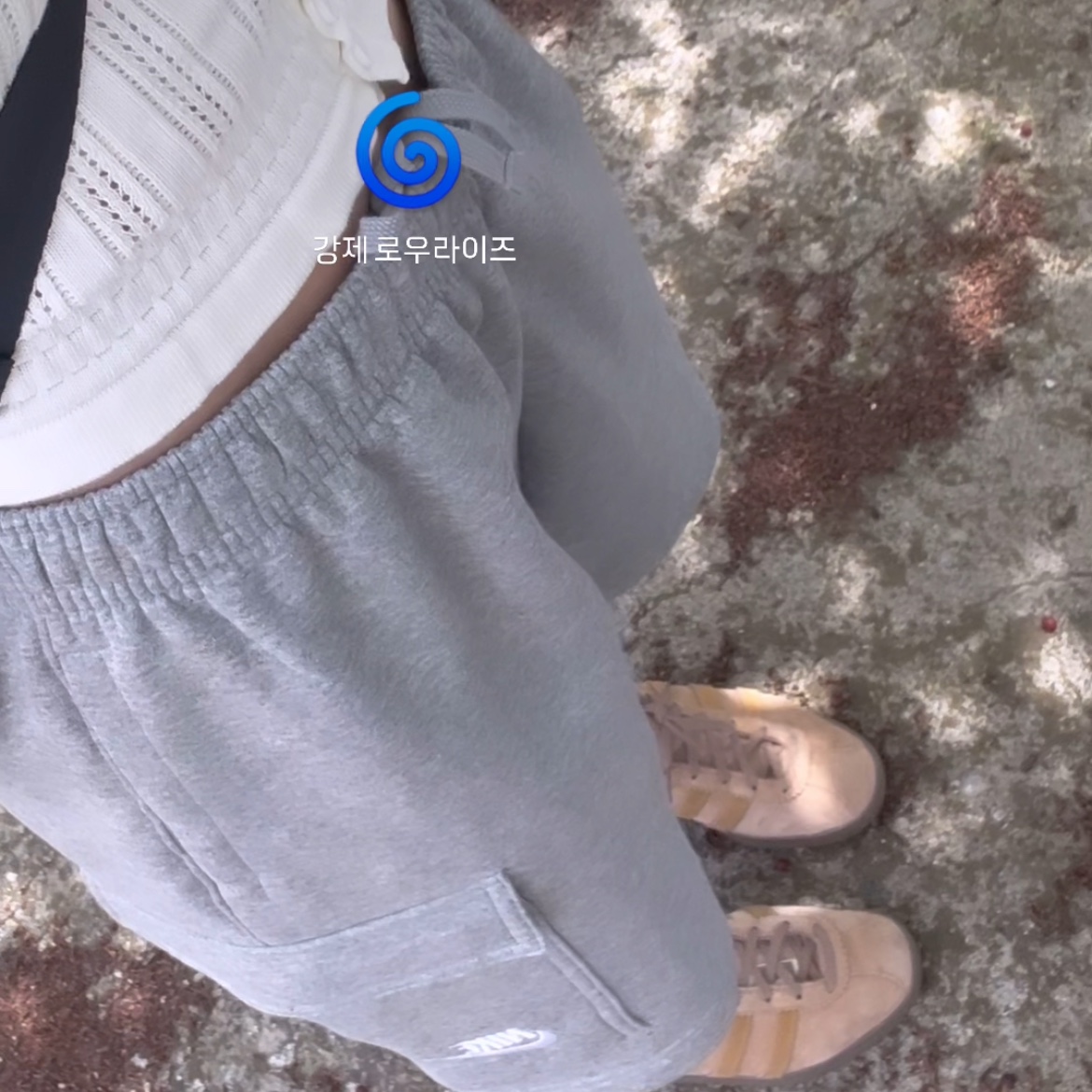 Adidas Tobacco Pantone Mesa, Nike NSW Club Cargo Shorts Grey - Asia 착용 스타일