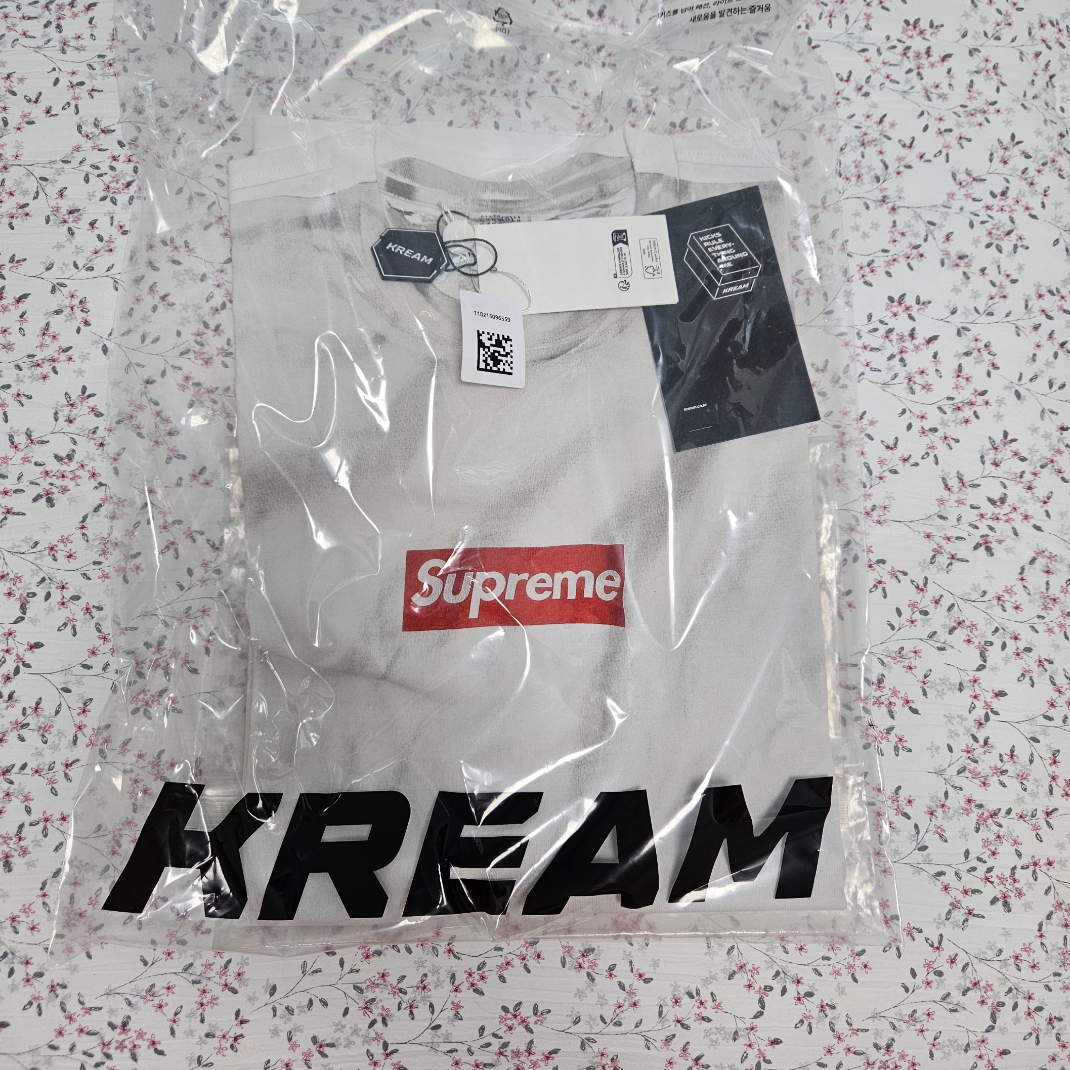 Supreme x MM6 Maison Margiela Box Logo T-Shirt White - 24SS 착용 스타일