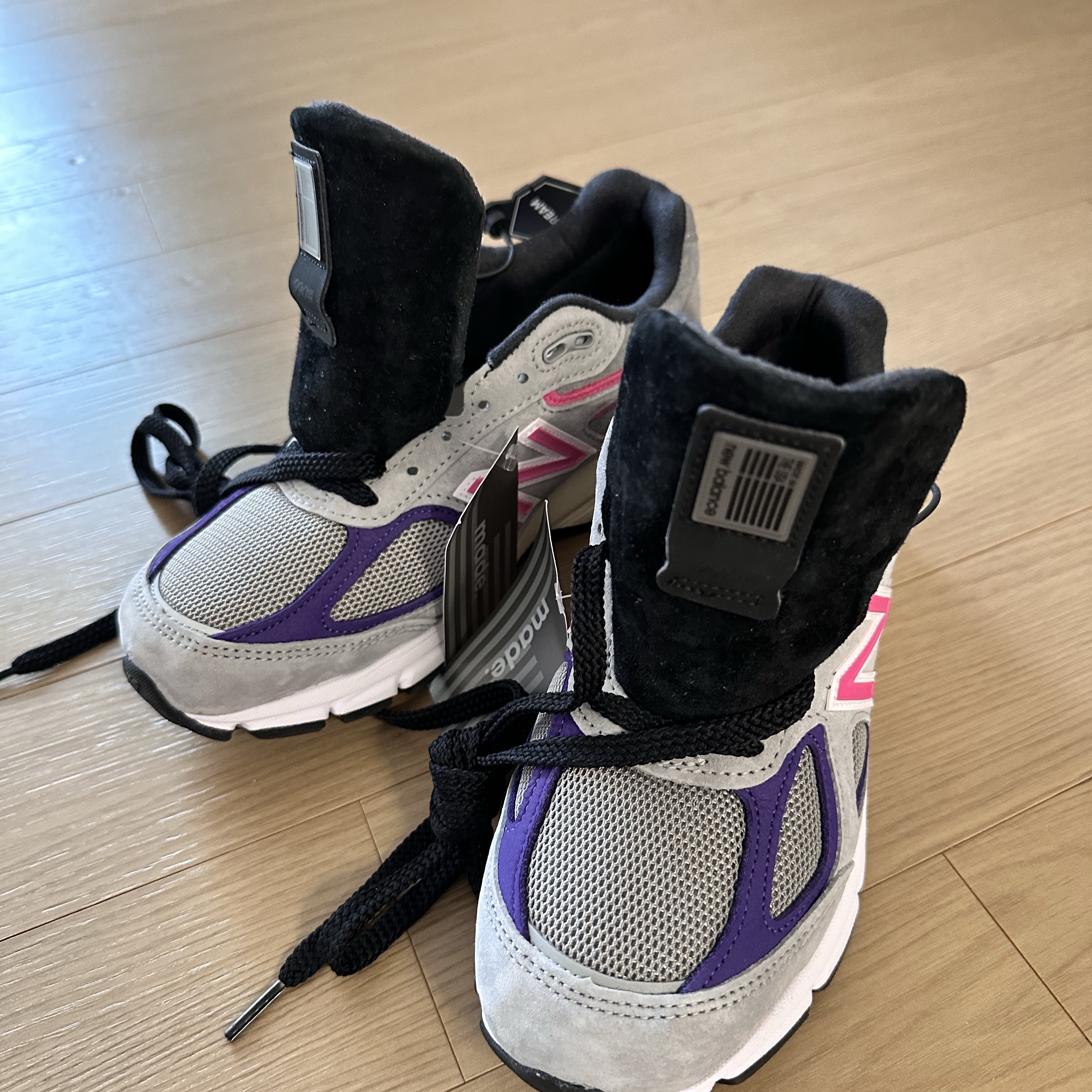 New Balance x Kith x United Arrows & Sons 990v4 Made in USA Grey Pink 착용 스타일