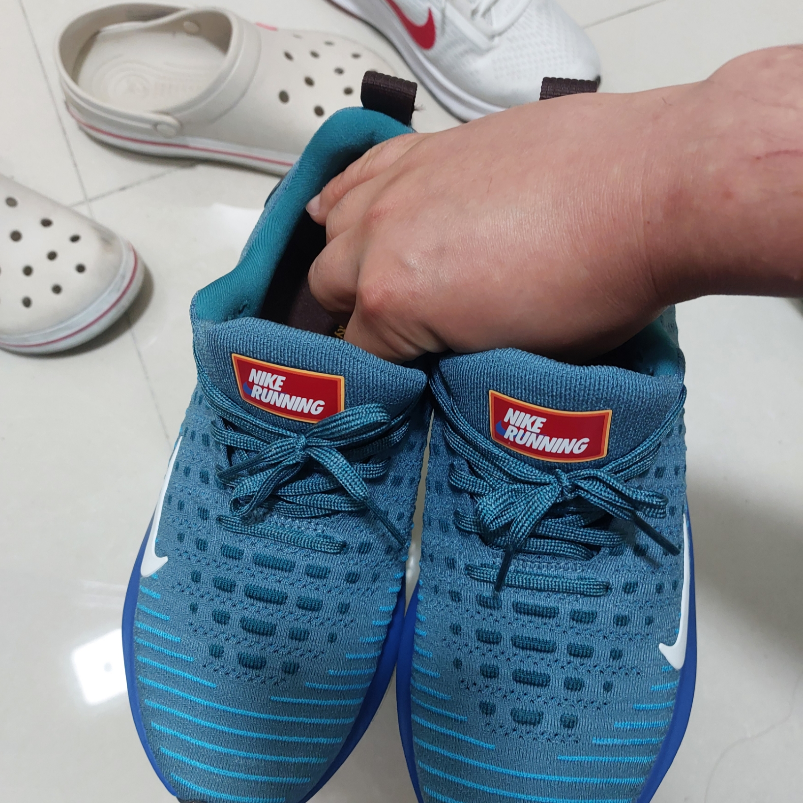 Nike React Infinity Run 4 RPM Noise Aqua White 착용 스타일 - 1