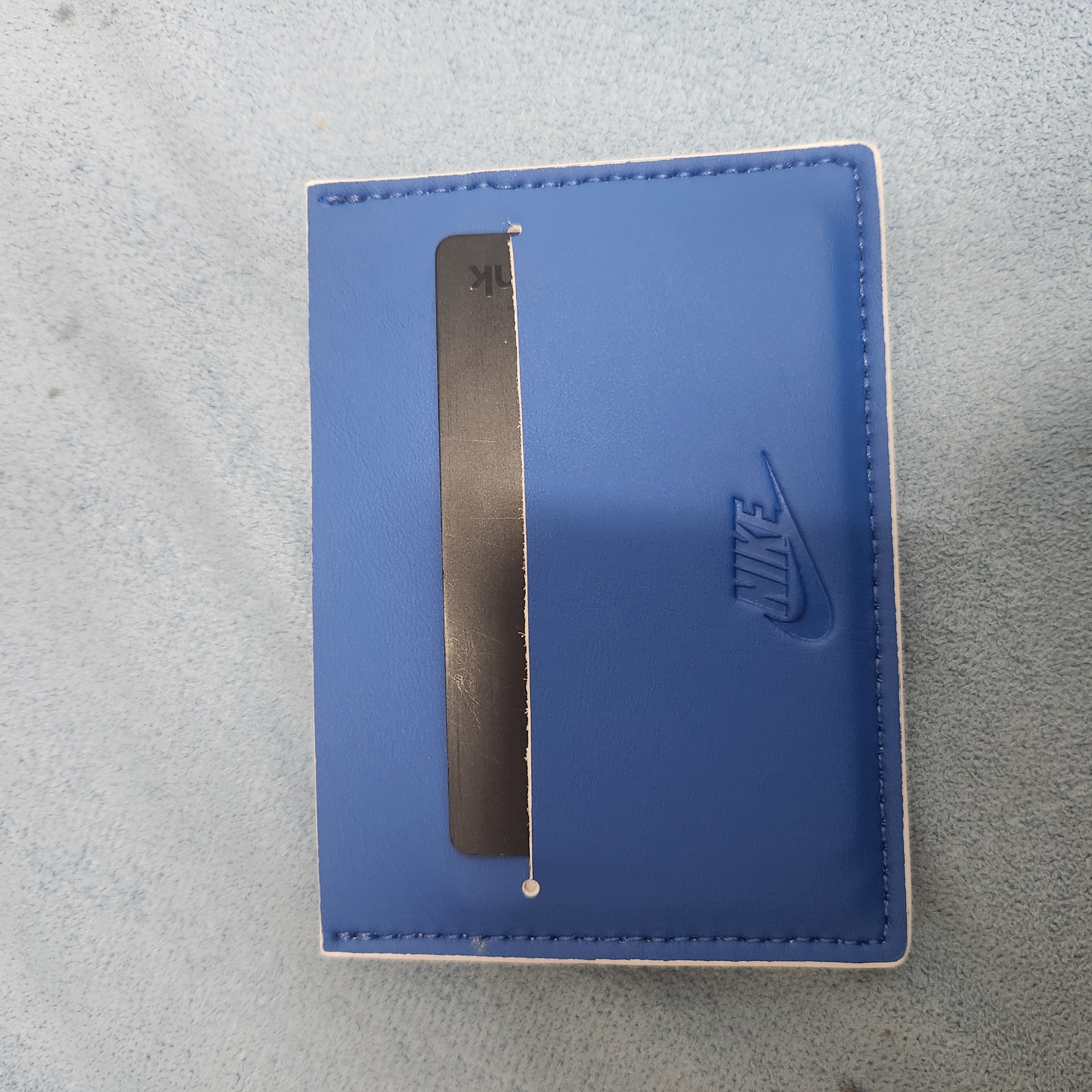 Nike Icon Air Force 1 Card Wallet White 착용 스타일 - 2