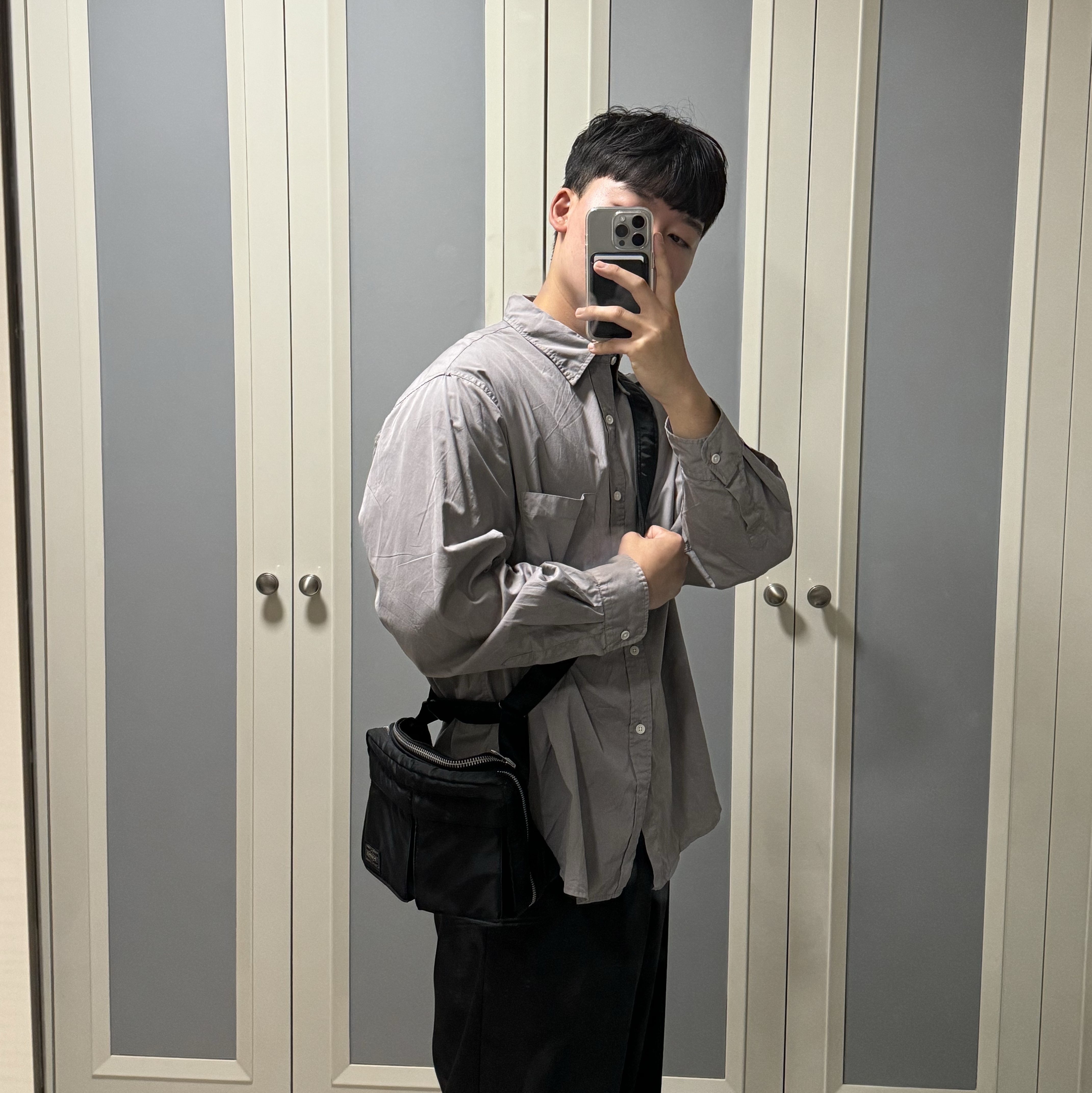 Porter Tanker Shoulder Bag S Black 착용 스타일