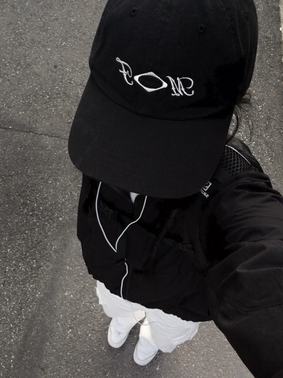 Mischief String Ball Cap Black, (GS) Nike Court Borough Low 2 Triple White 착용 스타일 - 1