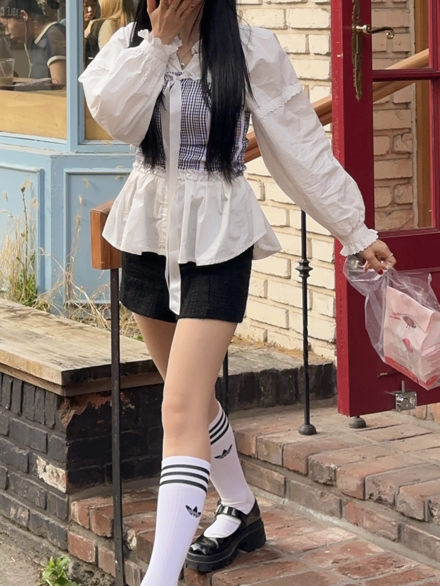 (W) Zara Buckled Track-Sole Mary Jane Ballerina Flat Shoes Black, Gucci Blind for Love Necklace Silver 착용 스타일 - 2