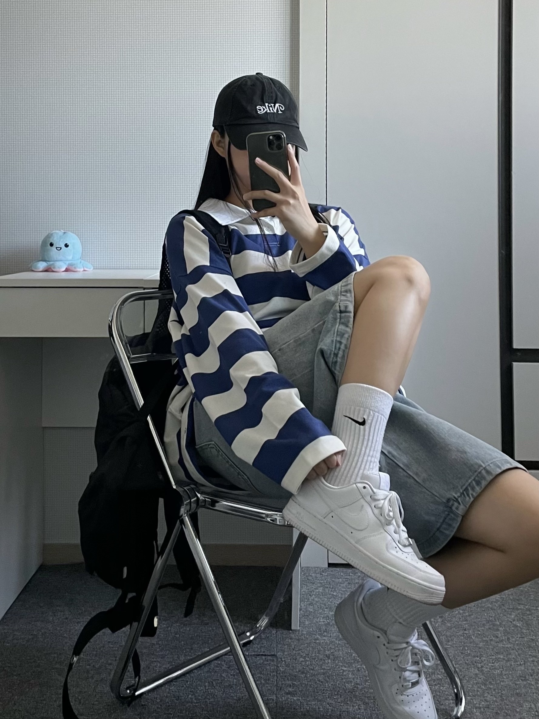 Palace x Gap Backpack Black - 24SS, (W) Nike Air Force 1 '07 Low White 착용 스타일 - 2