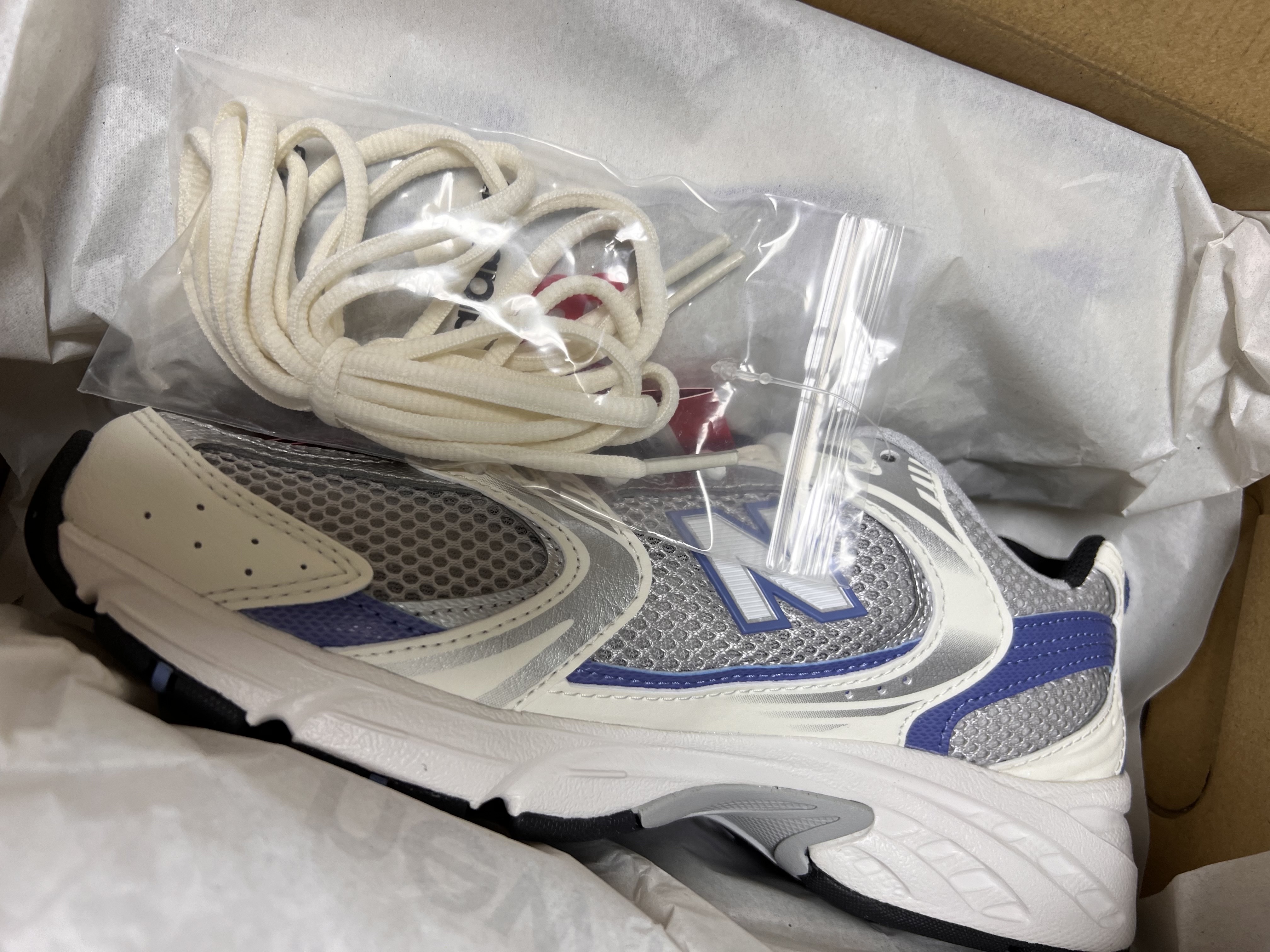 New Balance 530 Steel Blue 착용 스타일