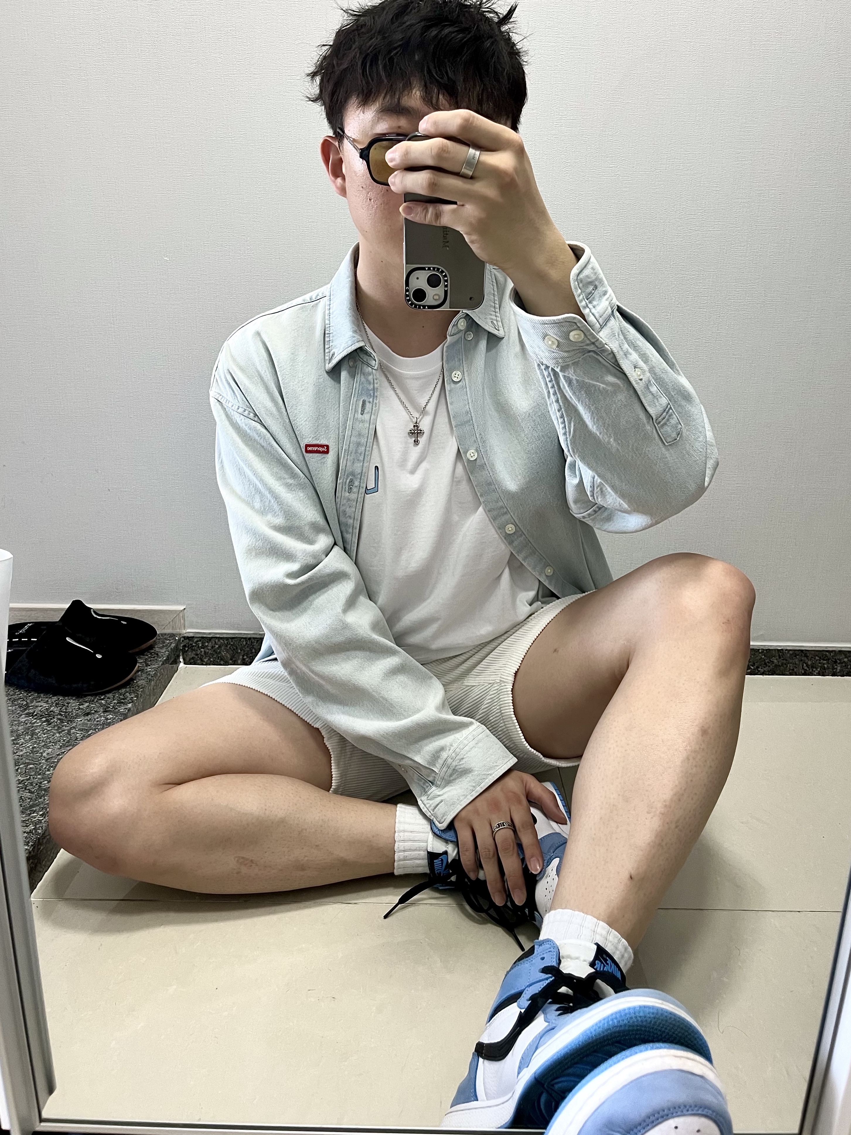 Supreme Small Box Shirt Denim - 23SS, Jordan 1 Retro High OG University Blue 착용 스타일