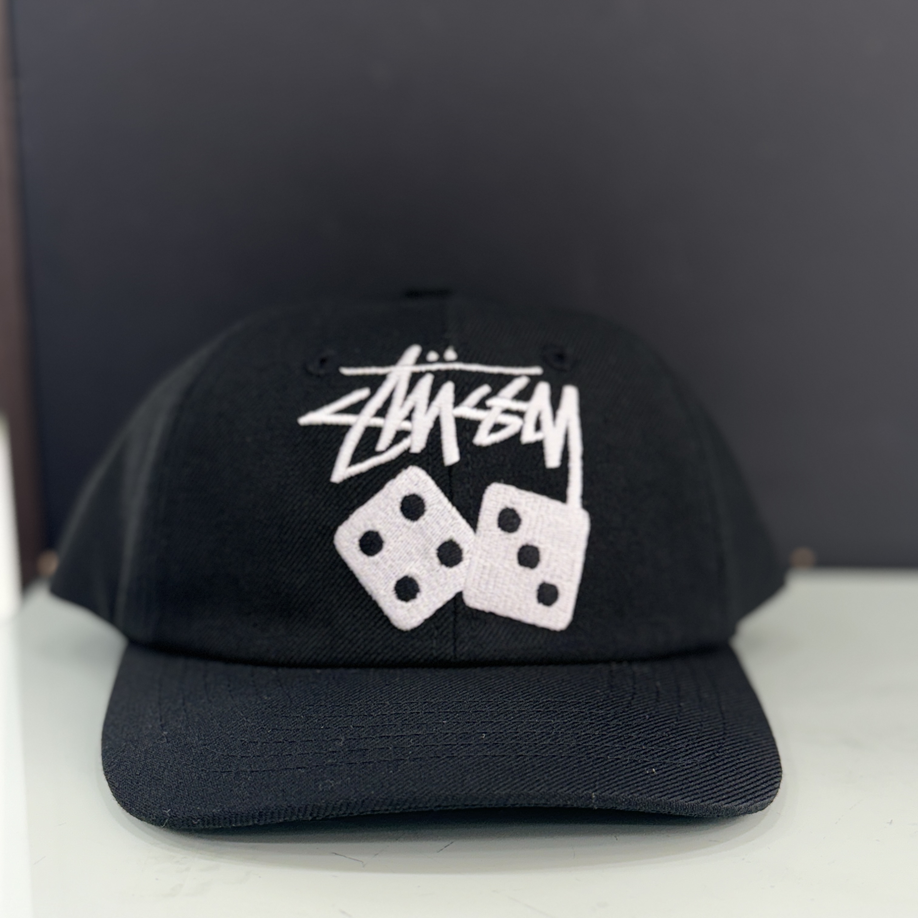 Stussy Low Profile Stock Dice Snapback Black 착용 스타일 - 2