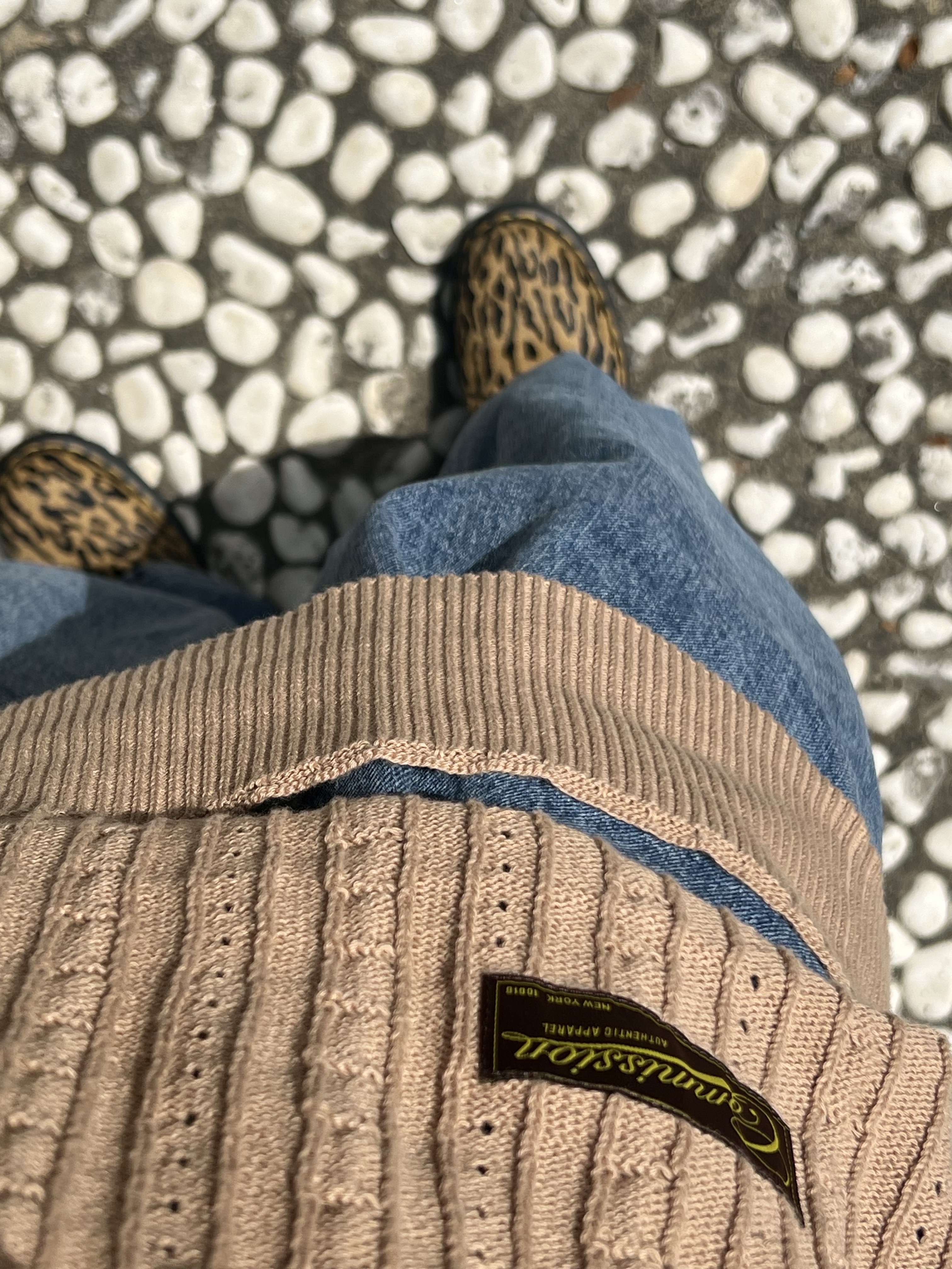 Dr. Martens x Wacko Maria 1461 Tiger Camo Hair On Camel Black 착용 스타일 - 1