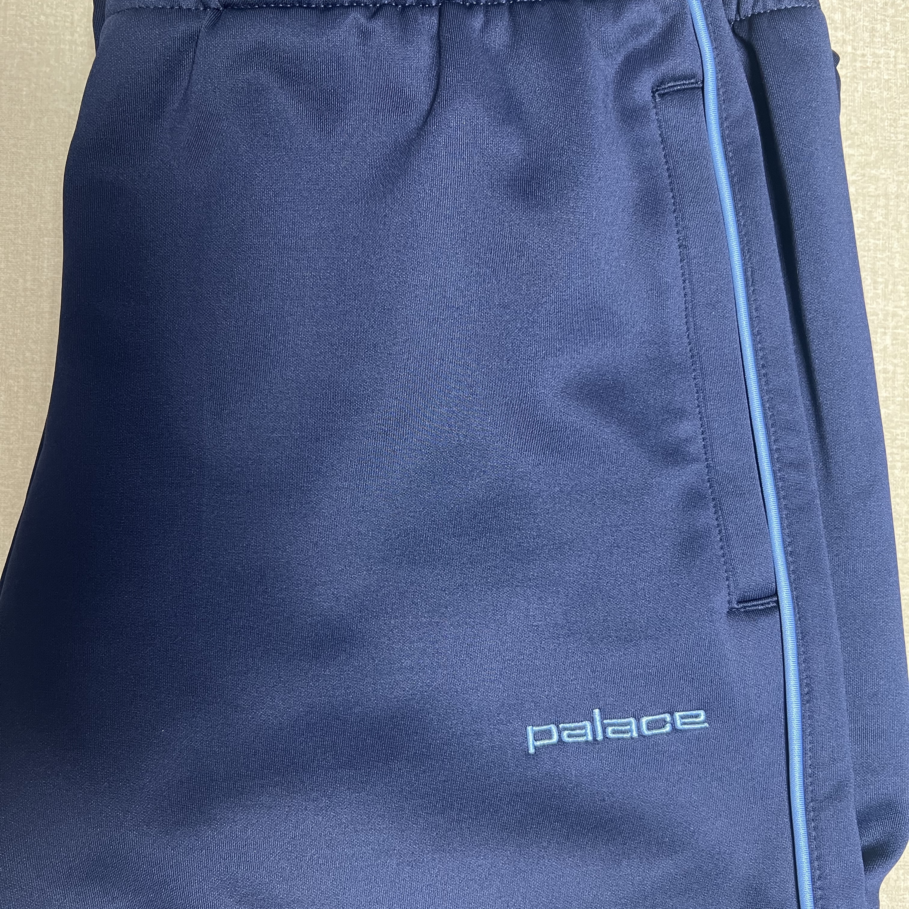 Palace Polyknit Track Jogger Navy Fresh Air - 24SS 착용 스타일