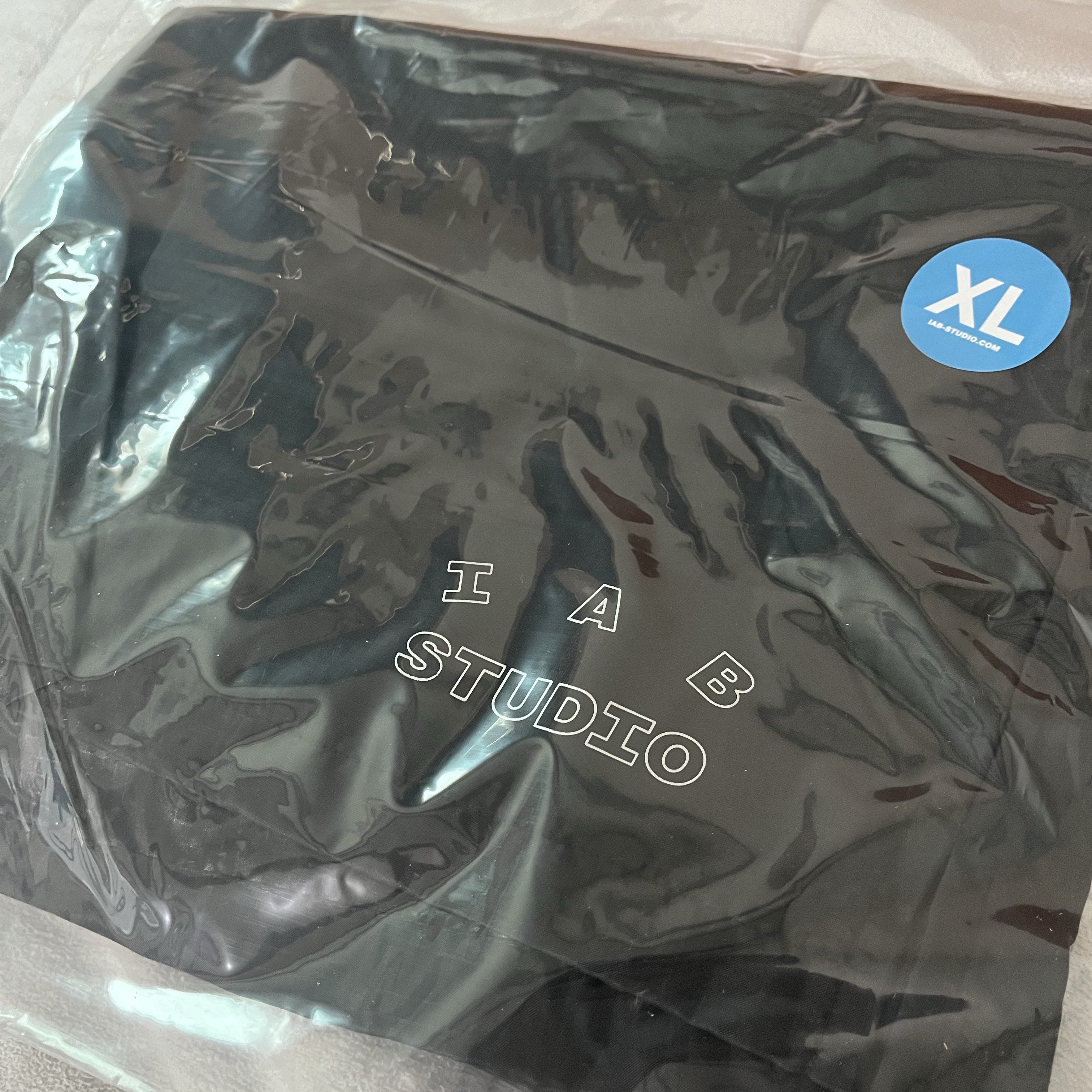 IAB Studio Ripstop Shorts Black 착용 스타일
