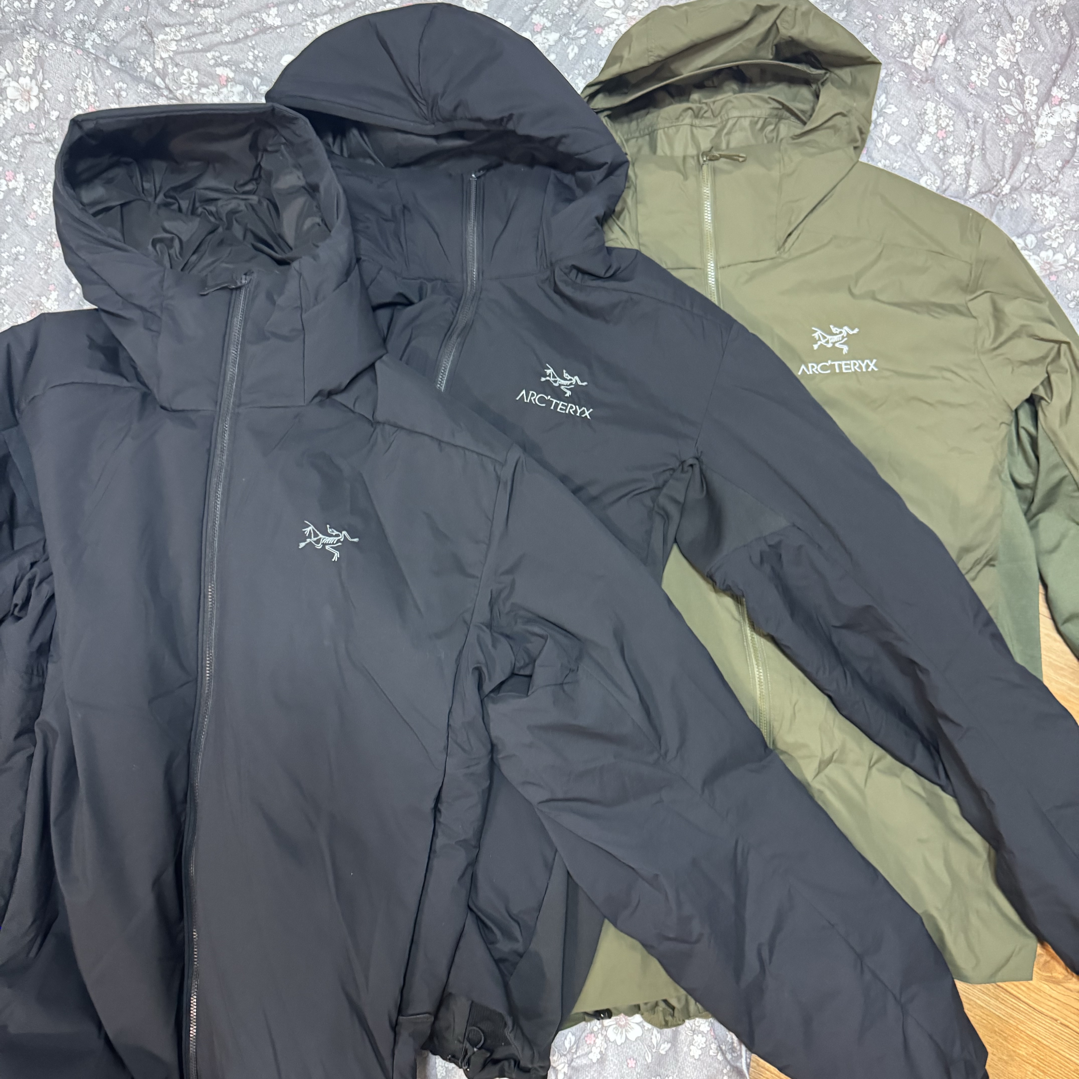Arc'teryx Atom SL Hoody Tatsu, Arc'teryx Atom LT Hoody Black 착용 스타일