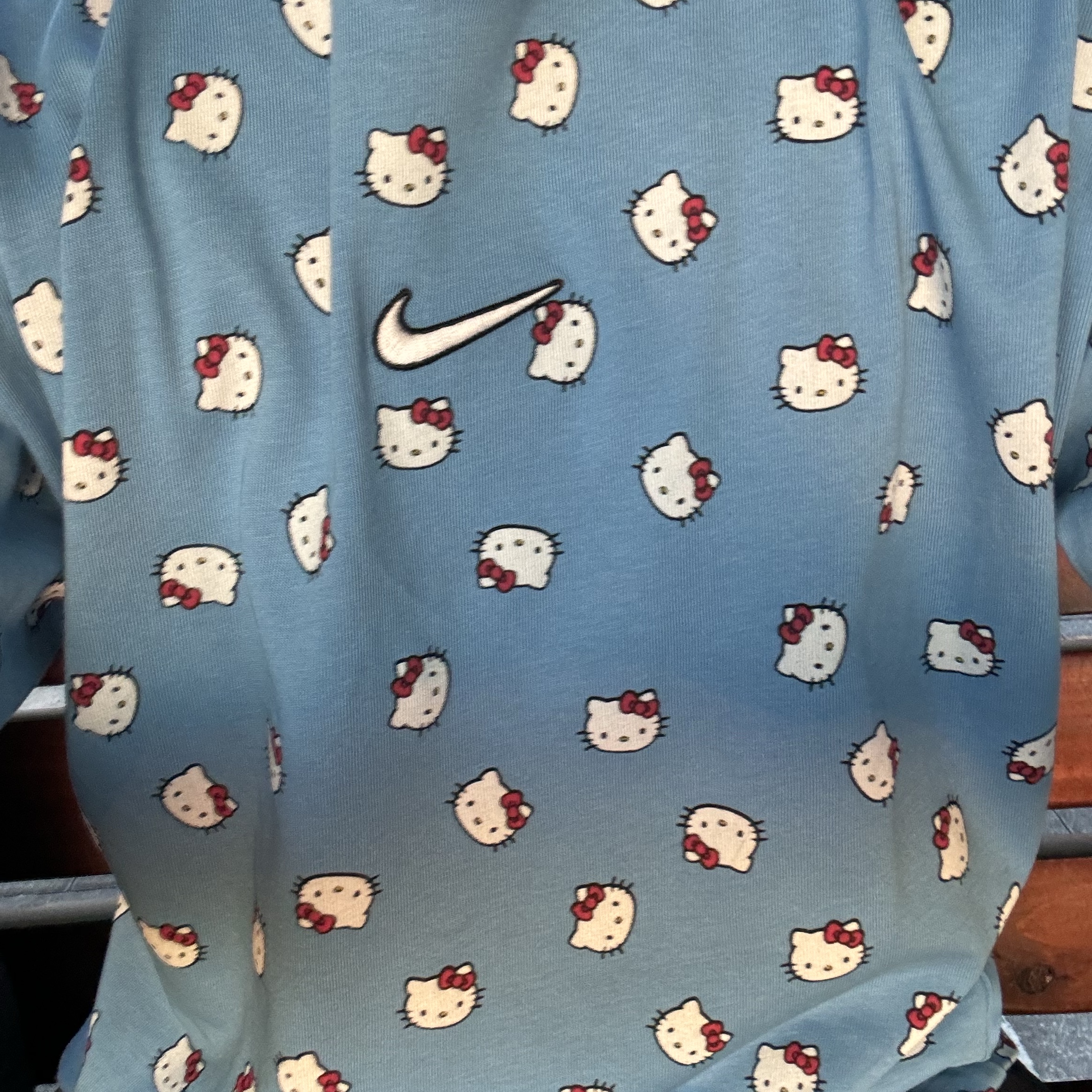 Nike x Hello Kitty NRG T-Shirt University Blue - US/EU 착용 스타일