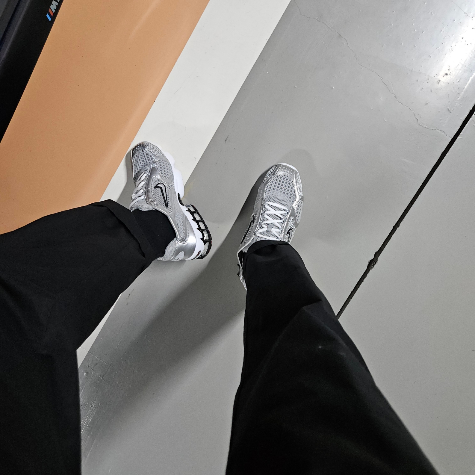 Nike Air Zoom Spiridon Cage 2 Metallic Silver 착용 스타일