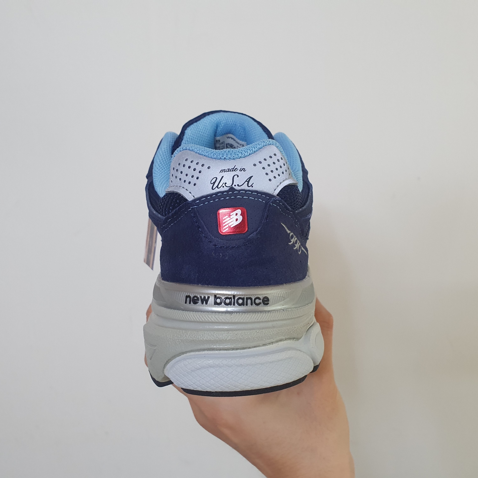 (W) New Balance 990v3 Made in USA Navy - B Standard 착용 스타일 - 3