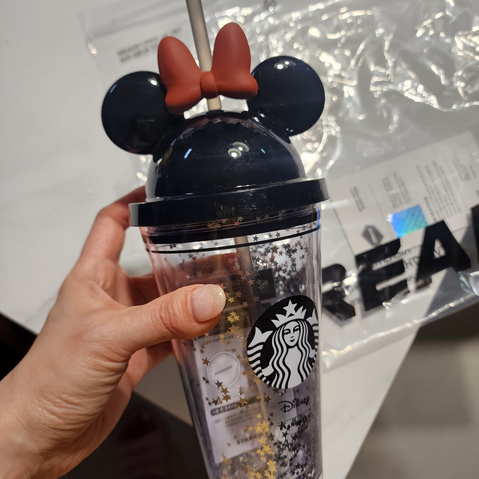Starbucks Autumn Disney Joyful Coldcup 473ml 착용 스타일