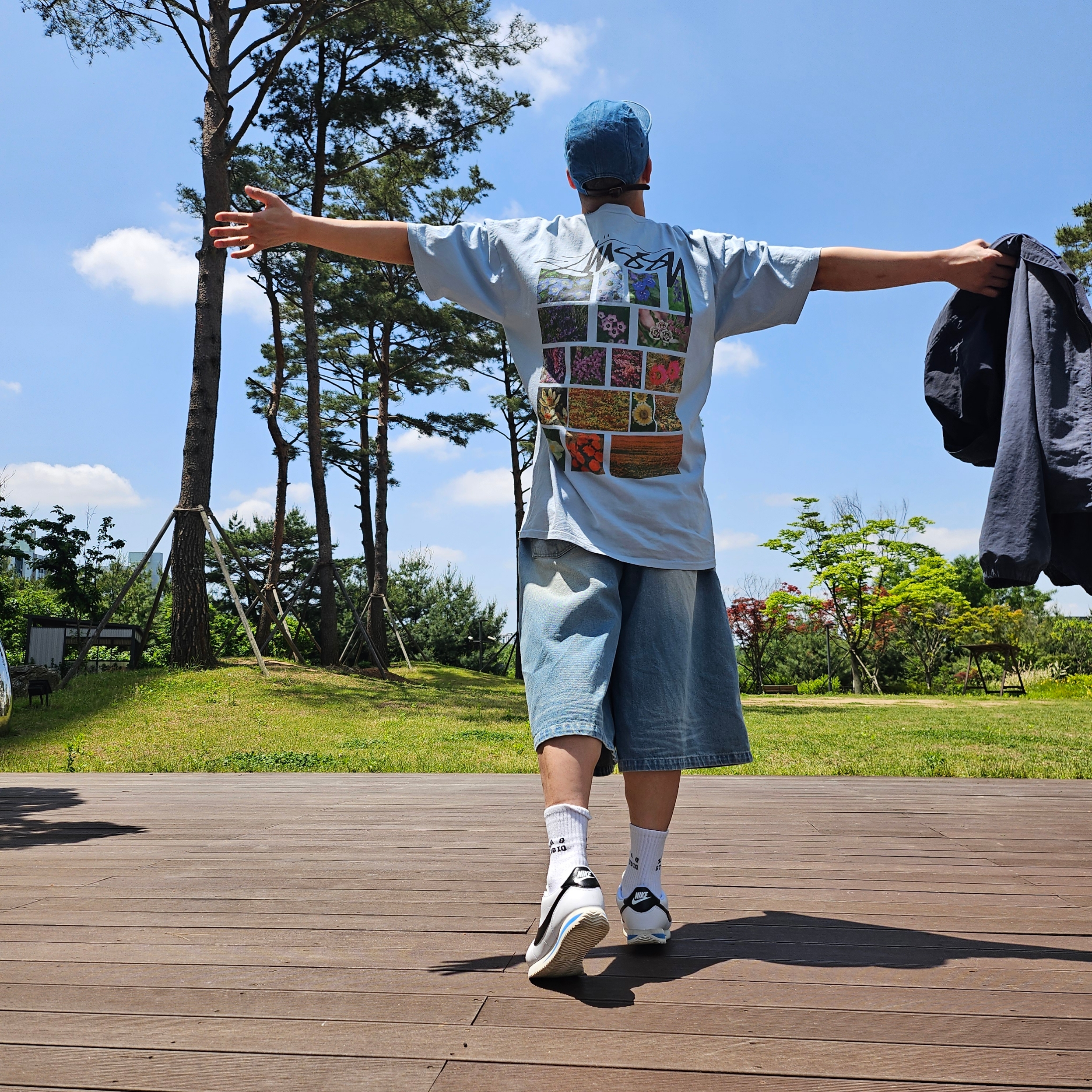 Supreme Washed Chino Twill Camp Cap Denim - 23FW, Stussy Wave Dye Beach Shell Jacket Navy 착용 스타일 - 4