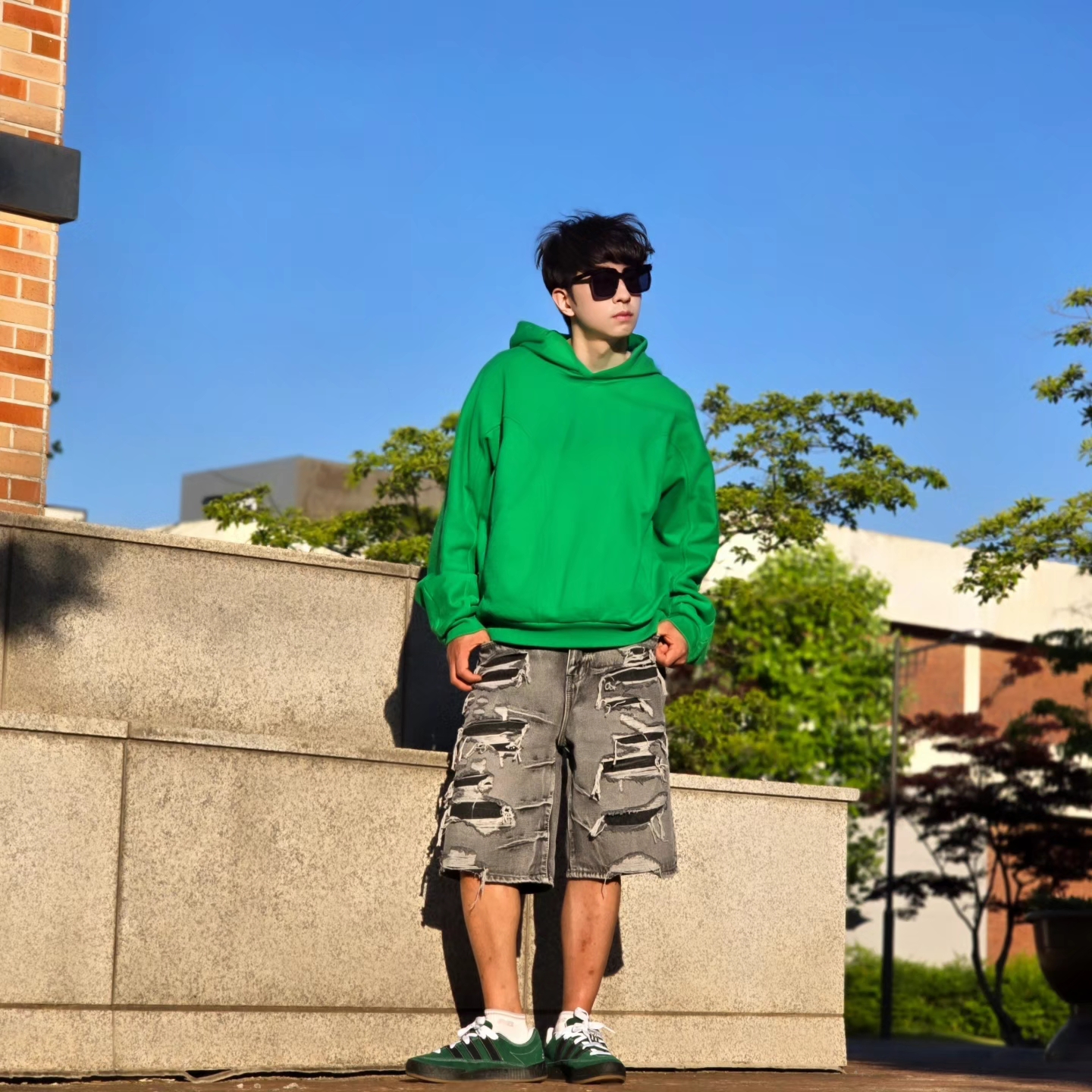 Grailz Geometry Hoodie Celtic Green, Adidas x YNuK Adimatic Dark Green Core Black 착용 스타일 - 6