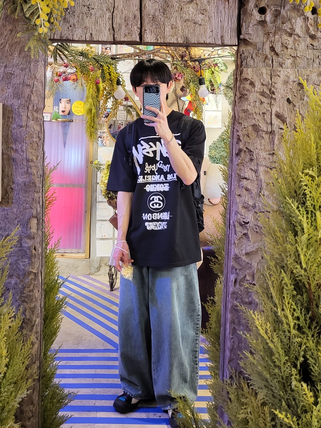 Stussy Tour T-Shirt Black 착용 스타일 - 3