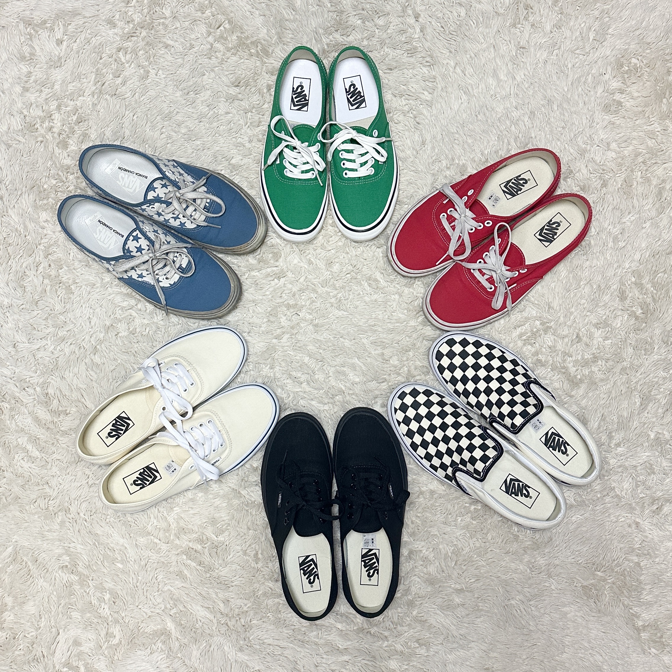 Vans Vault x Bianca Chandon Authentic LX Stressed Navy White, Vans Authentic 44 DX Anaheim Factory Emerald Green 착용 스타일