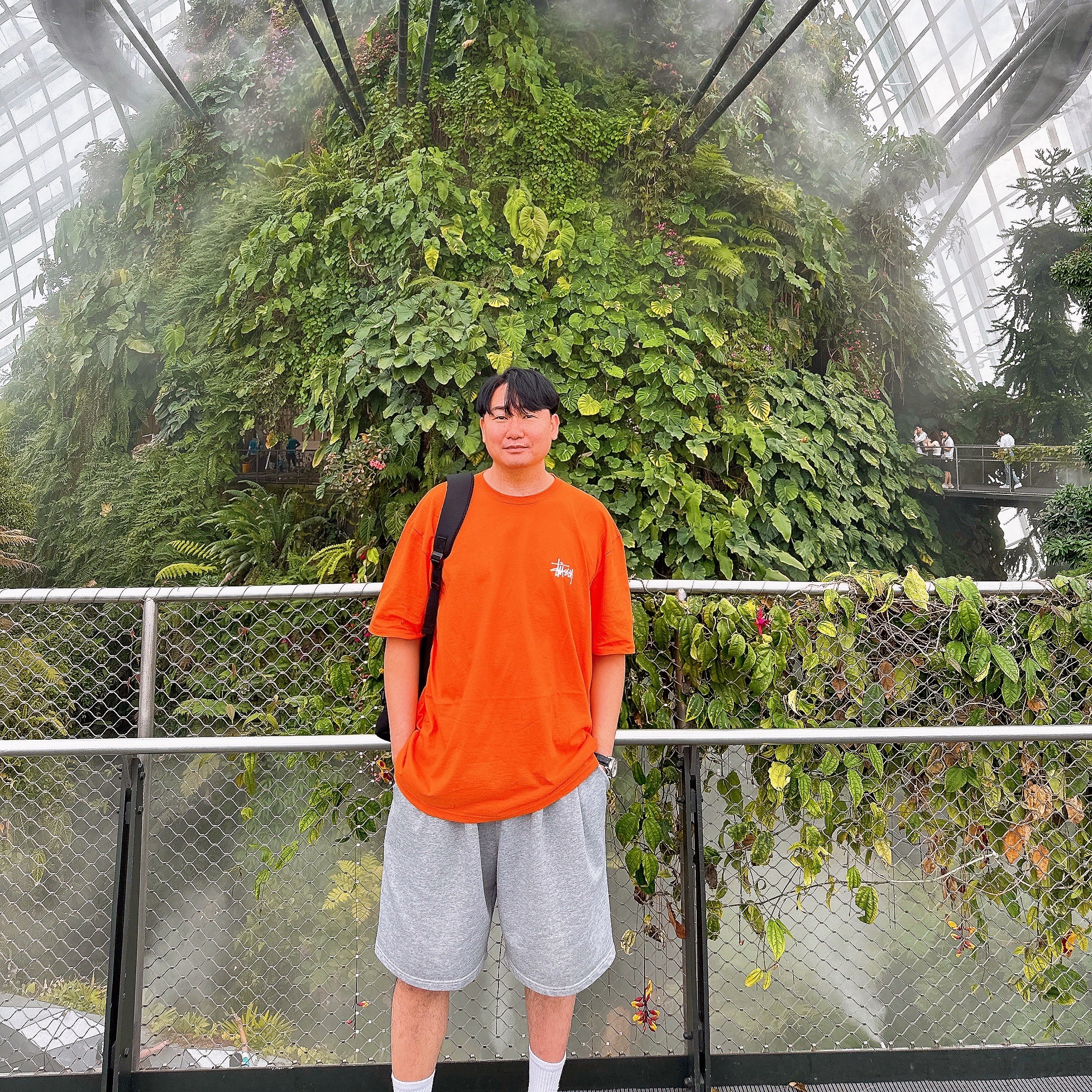 Stussy Basic Stussy T-Shirt Coral 2023 착용 스타일 - 2