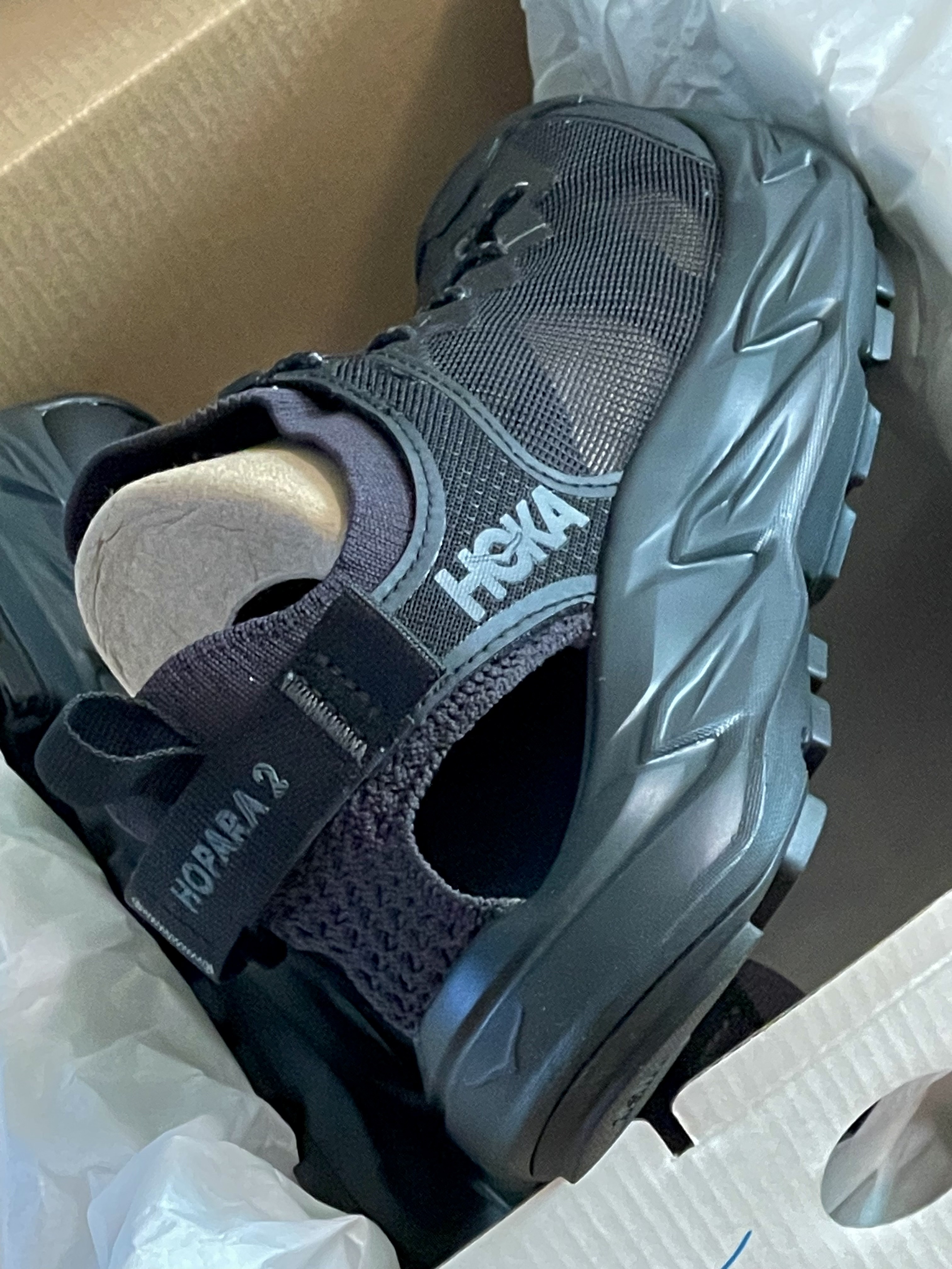 (W) Hoka Hopara 2 Black 착용 스타일 - 2