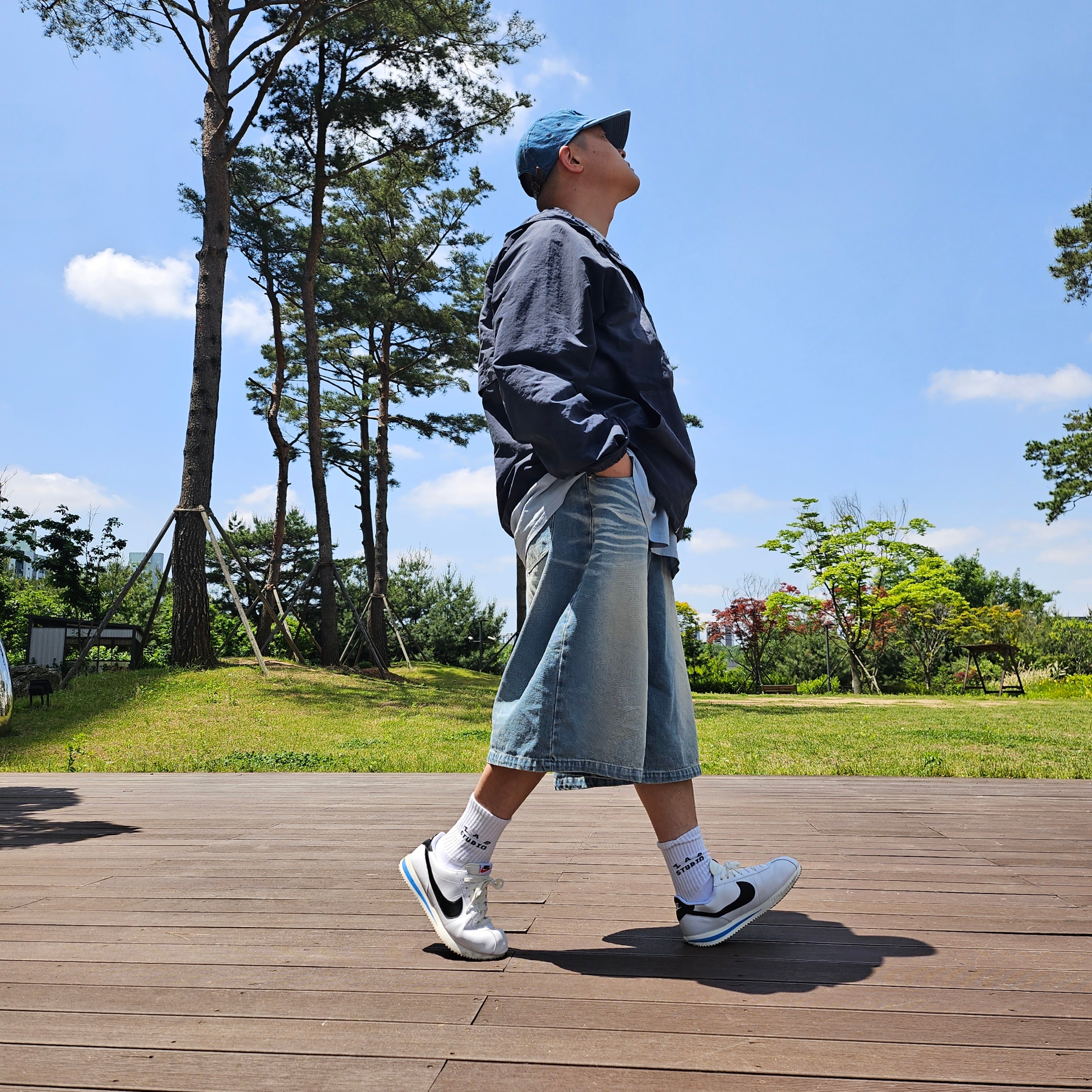 Supreme Washed Chino Twill Camp Cap Denim - 23FW, Stussy Wave Dye Beach Shell Jacket Navy 착용 스타일 - 2
