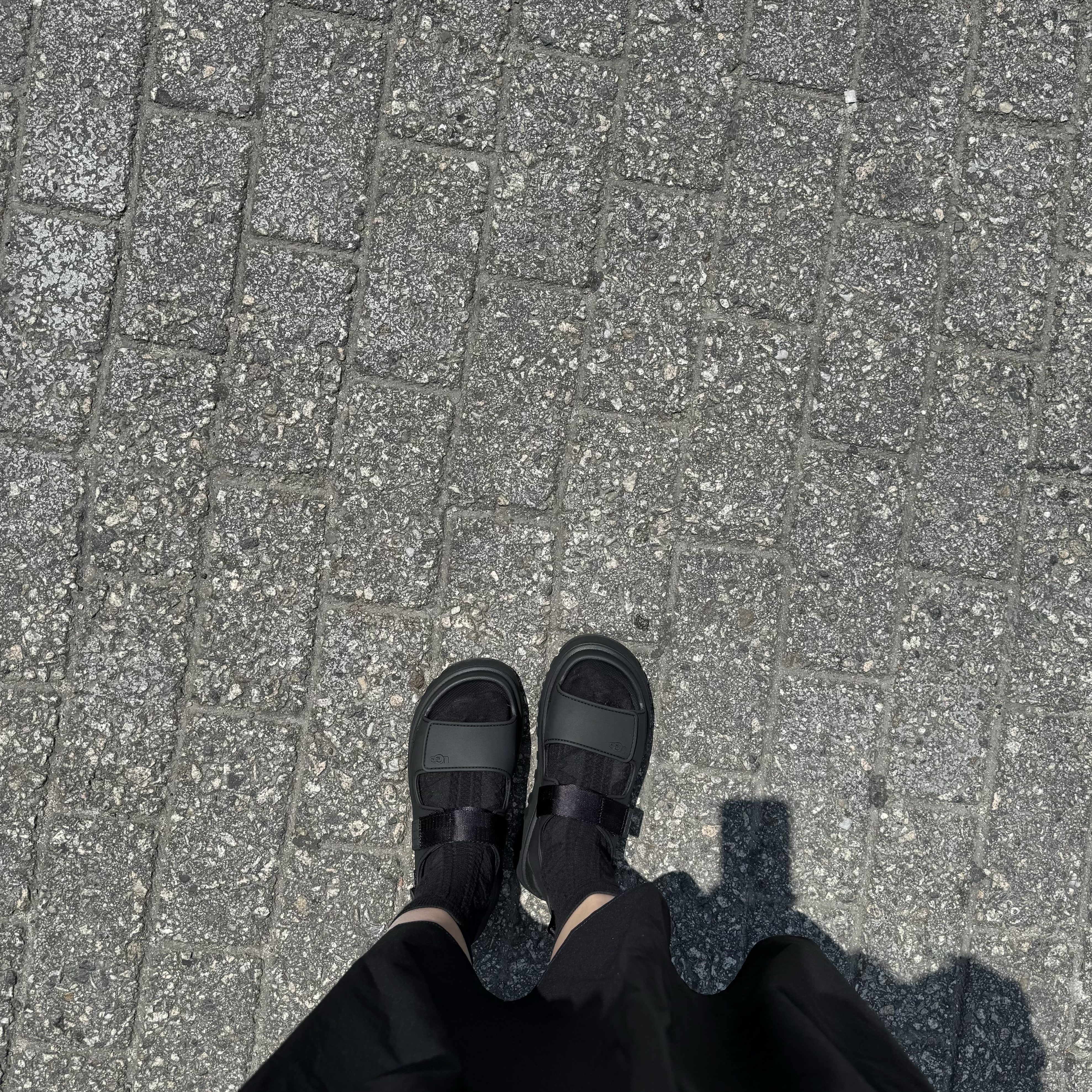 (W) UGG GoldenGlow Black 착용 스타일