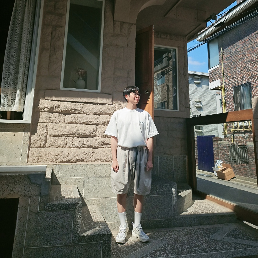 Salomon ACS Pro White Vanilla Ice, Maison Kitsune x And Wander Dry Cotton T-Shirt 1 Off White 착용 스타일 - 2