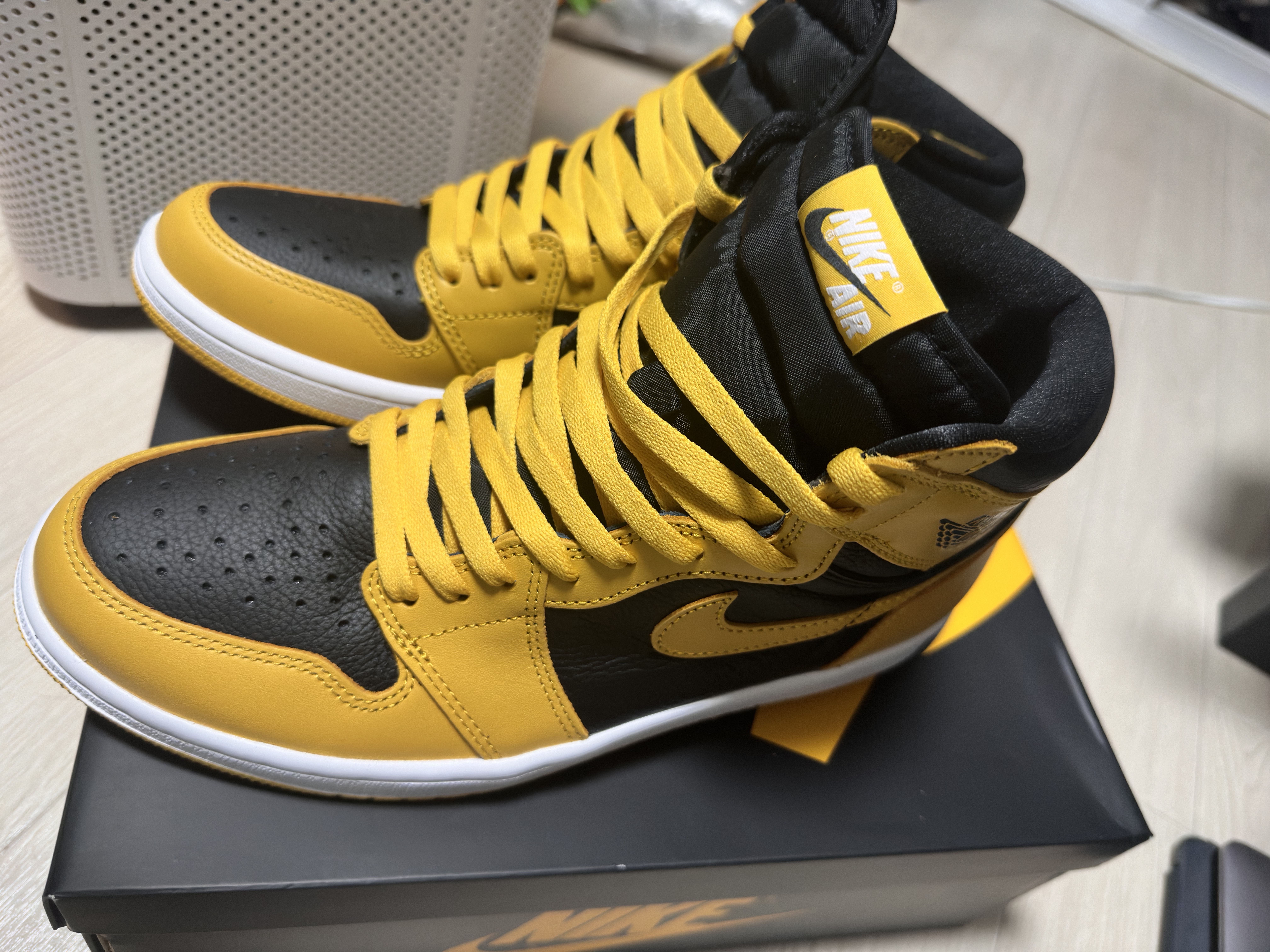 Jordan 1 Retro High OG Pollen 착용 스타일