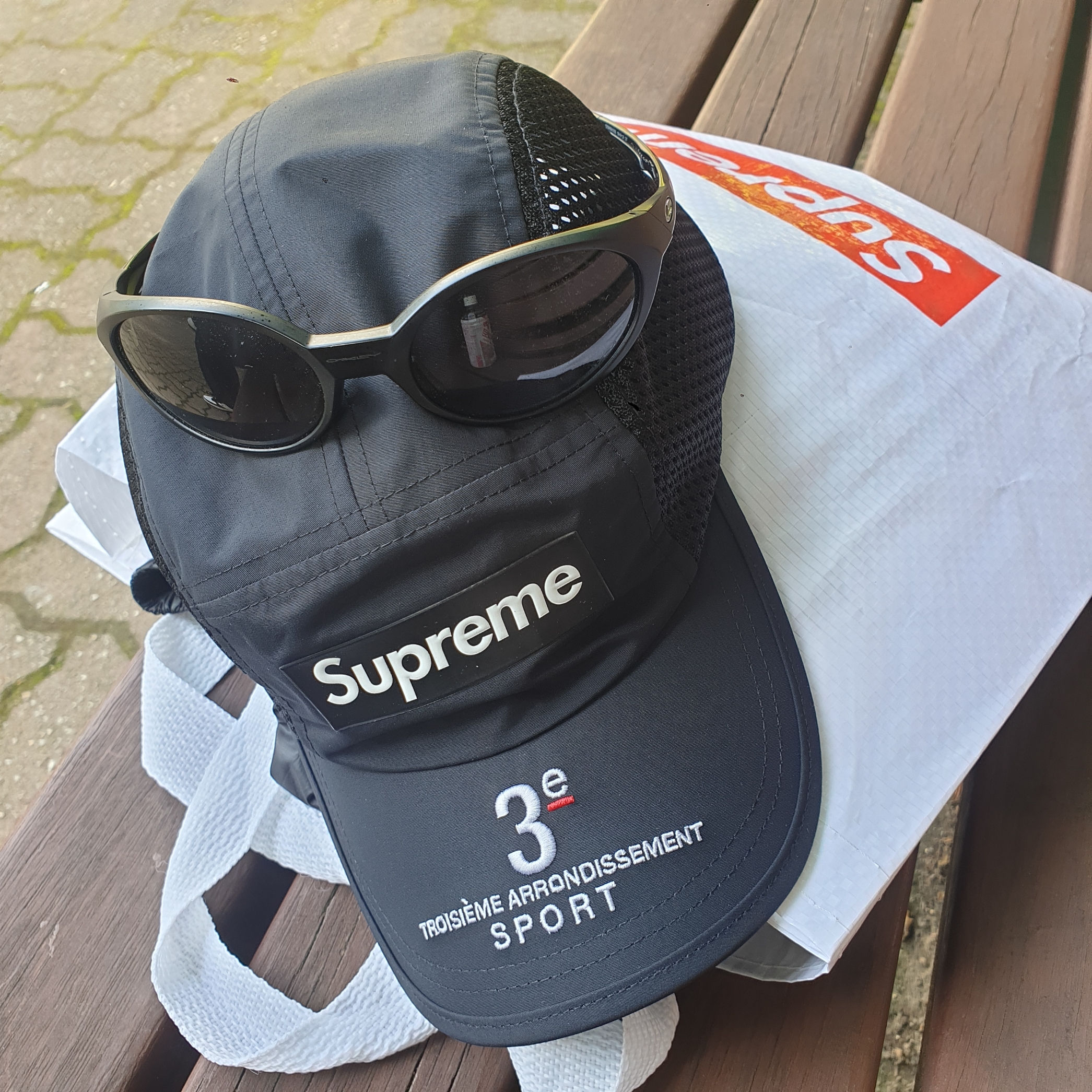 Supreme Mesh Side Panel Camp Cap Black - 24SS, Oakley Eye Jacket Redux Matte Black Frame Prizm Grey Lenses High Bridge Fit 착용 스타일