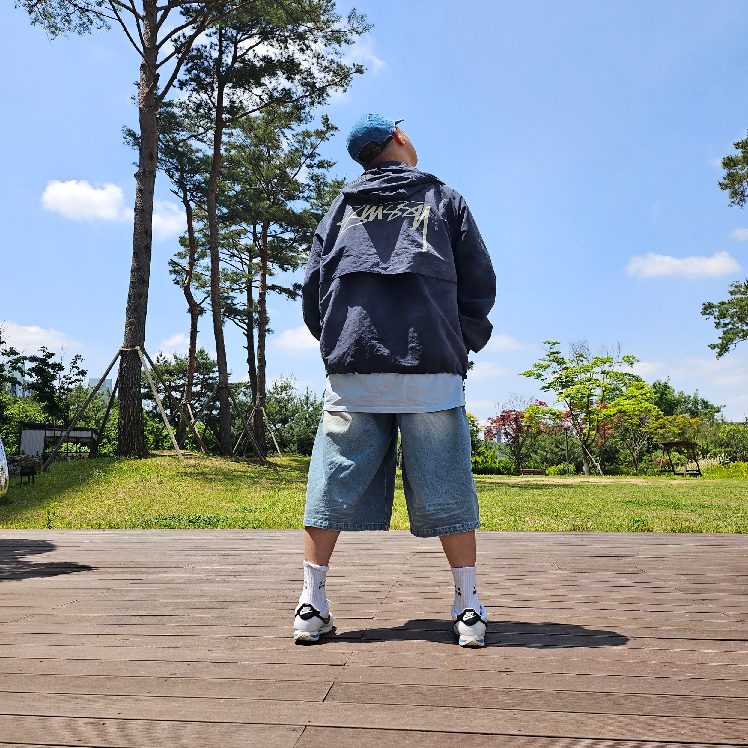 Supreme Washed Chino Twill Camp Cap Denim - 23FW, Stussy Wave Dye Beach Shell Jacket Navy 착용 스타일 - 3