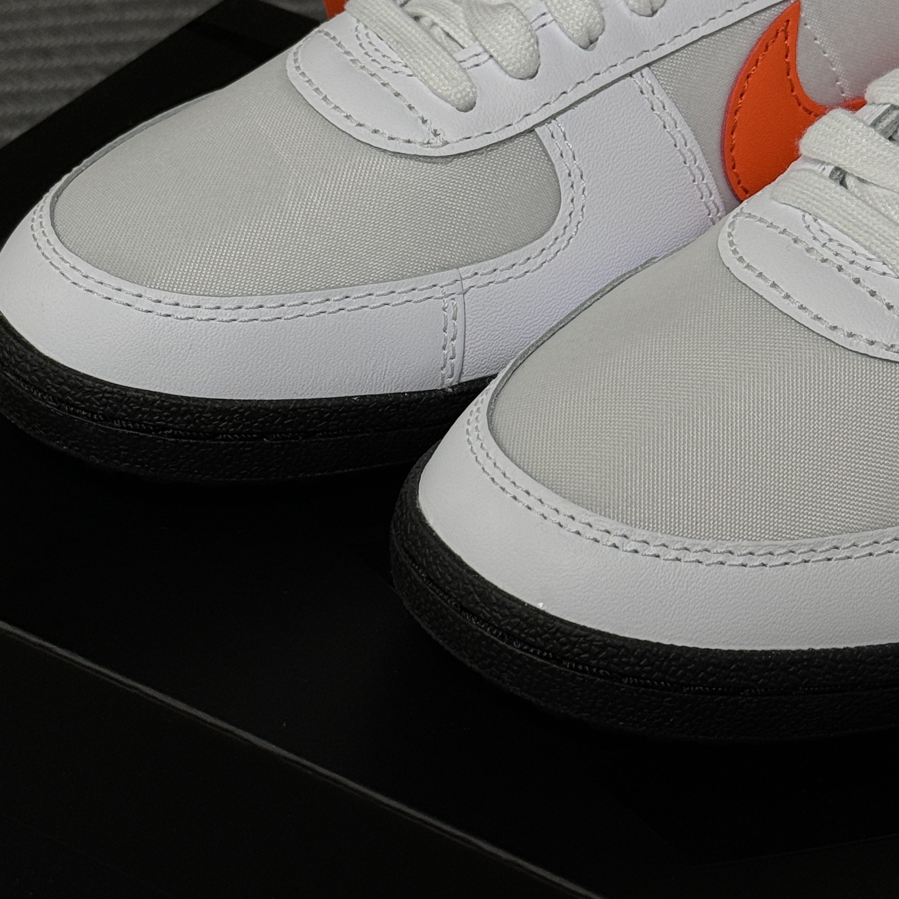 Nike Field General 82 SP White and Orange Blaze 착용 스타일 - 2