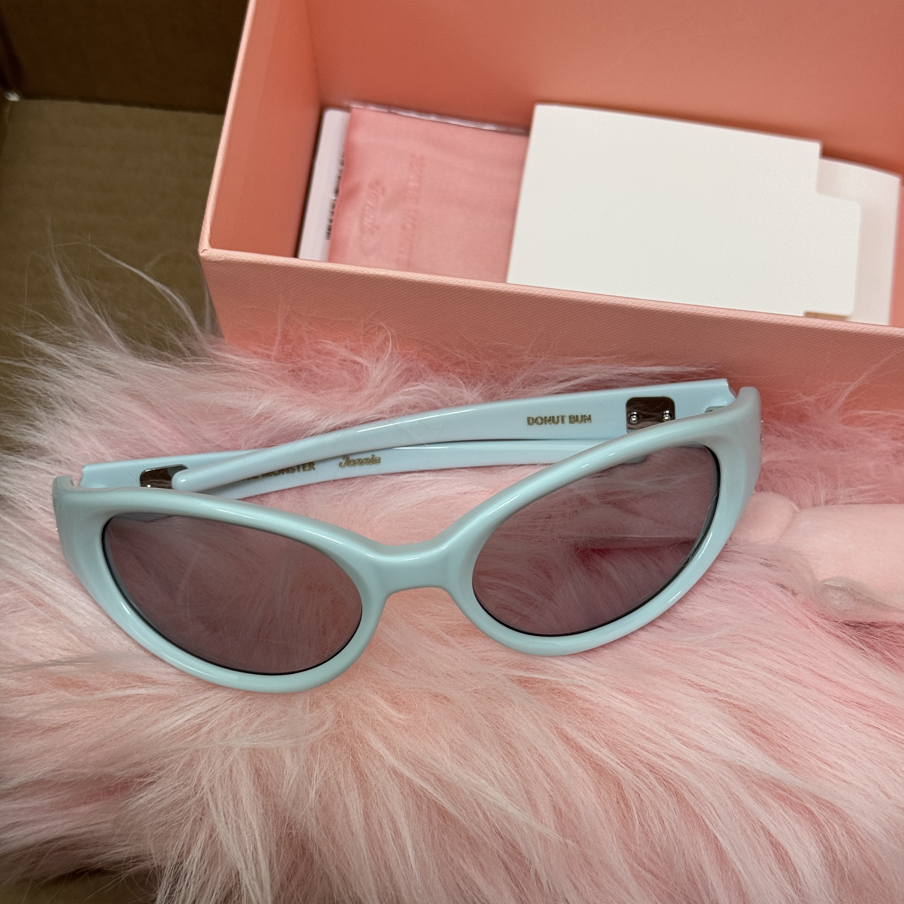 Gentle Monster x Jennie Jentle Salon Donut Bun BL5 Blue Gray 착용 스타일
