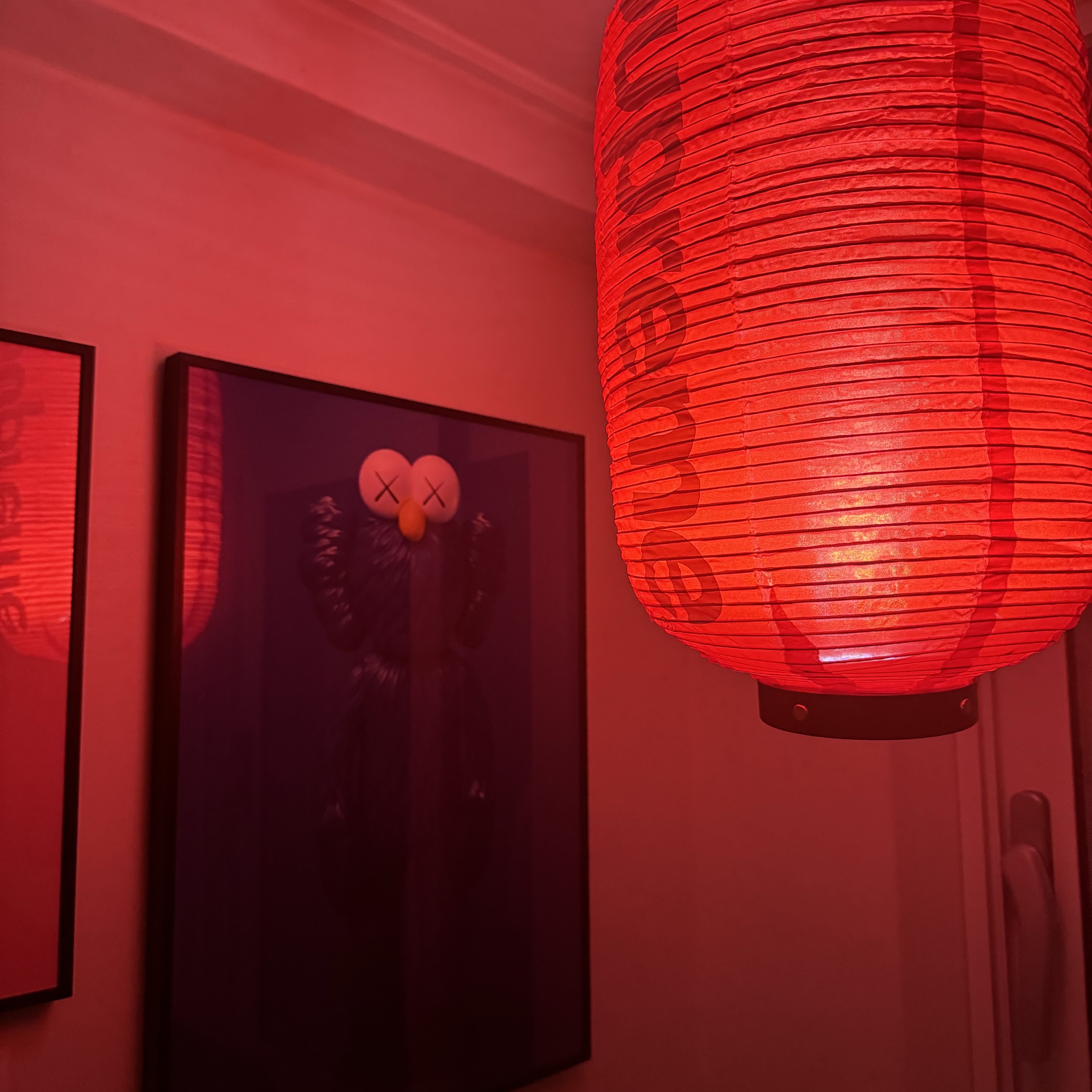 Supreme Hanging Lantern Red - 19FW, Supreme Snowman Snowglobe Red 착용 스타일 - 7