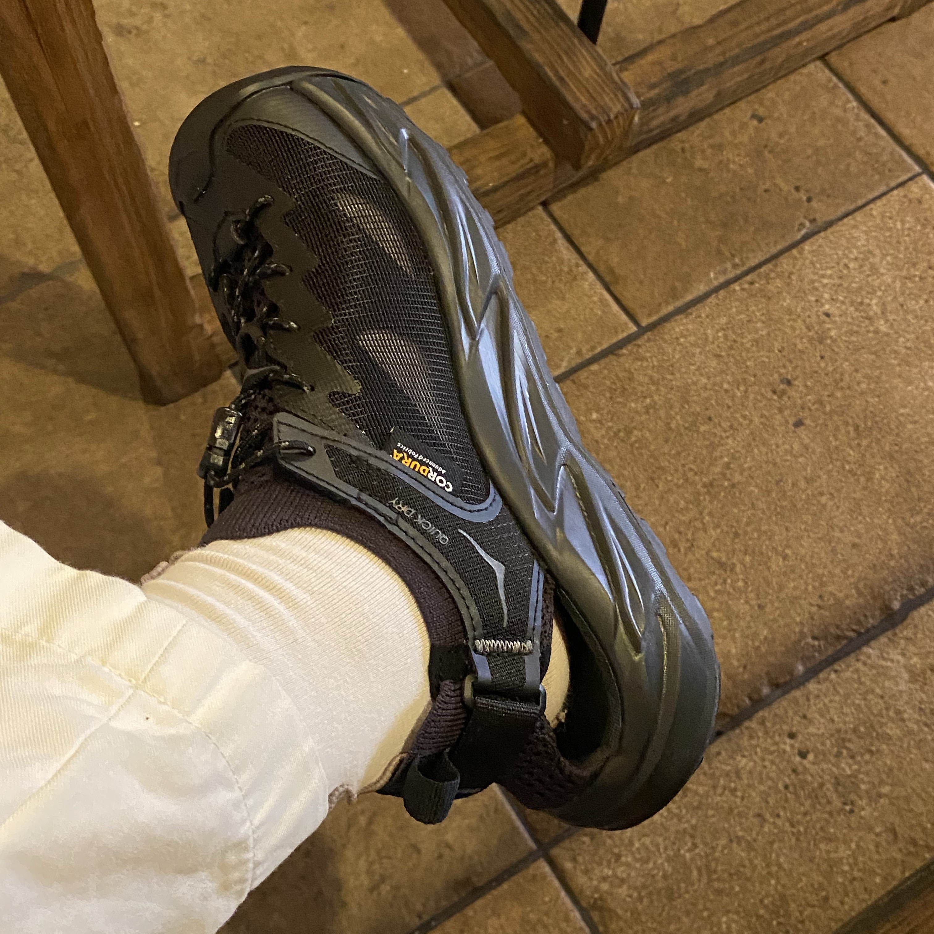 (W) Hoka Hopara 2 Black, Hoka Hopara 2 Black 착용 스타일 - 2