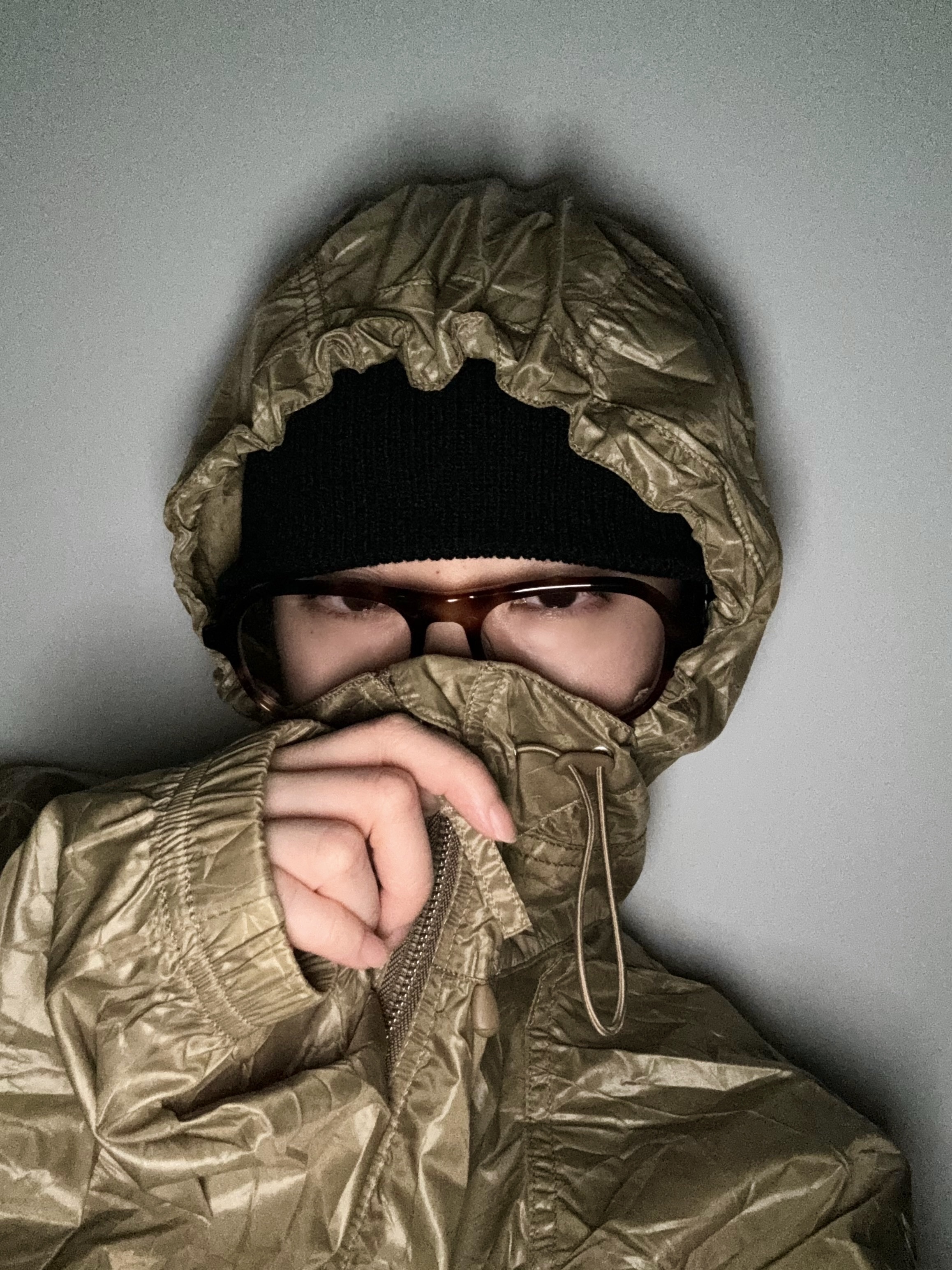Gentle Monster x Maison Margiela MM113 Tortoiseshell Clear, Stussy Beach Shell Wrinkled Nylon Jacket Brown 착용 스타일 - 1