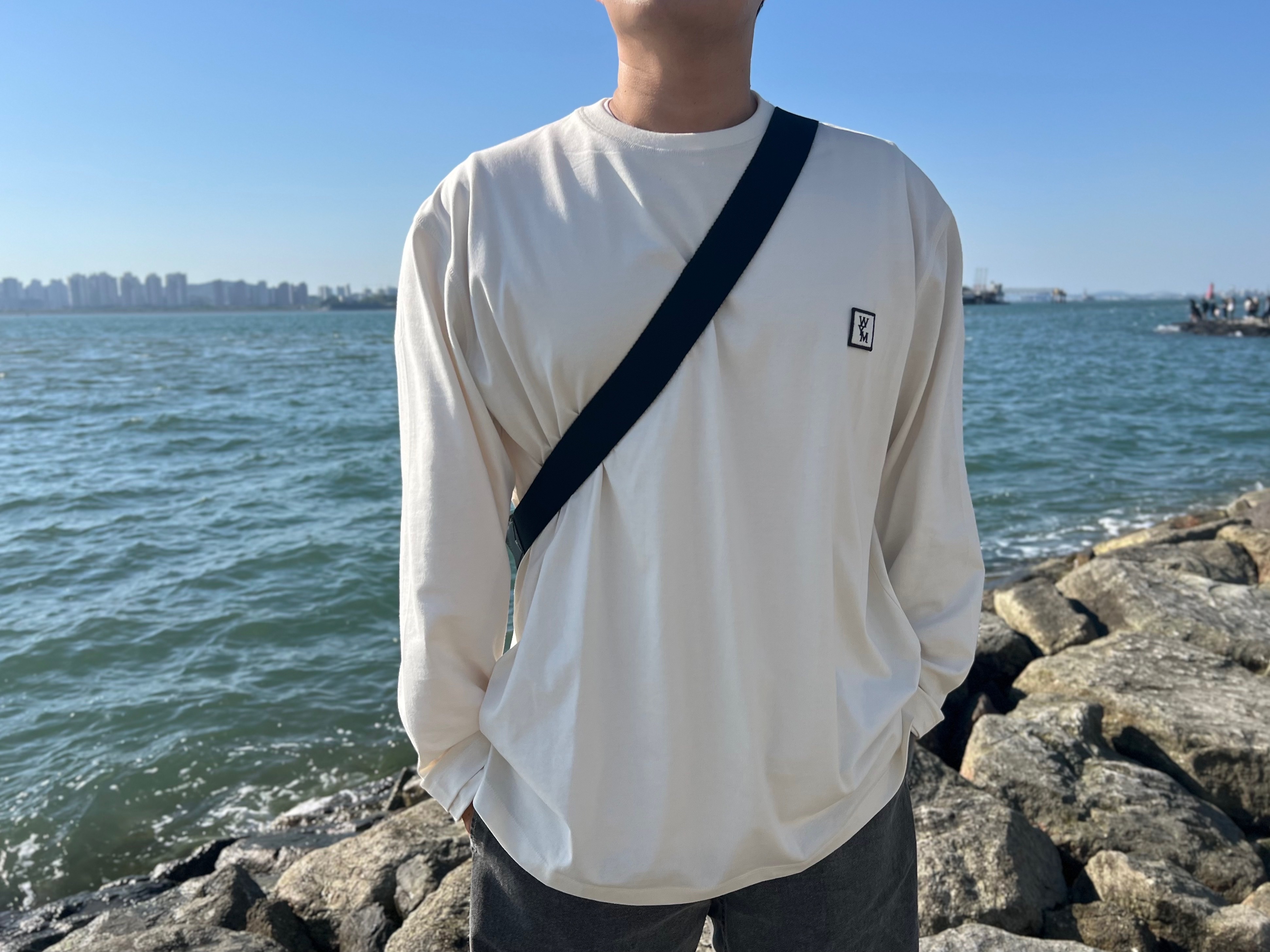 Wooyoungmi Cotton Back Logo Long Sleeve T-shirt Ivory - 23SS, Balenciaga Track Sneakers White 착용 스타일 - 2