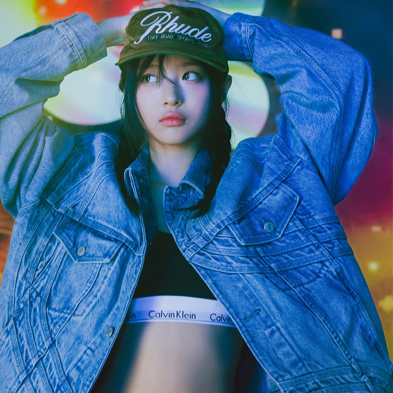 Supreme S Logo Denim Trucker Jacket Washed Blue - 24SS 착용 스타일 - 2