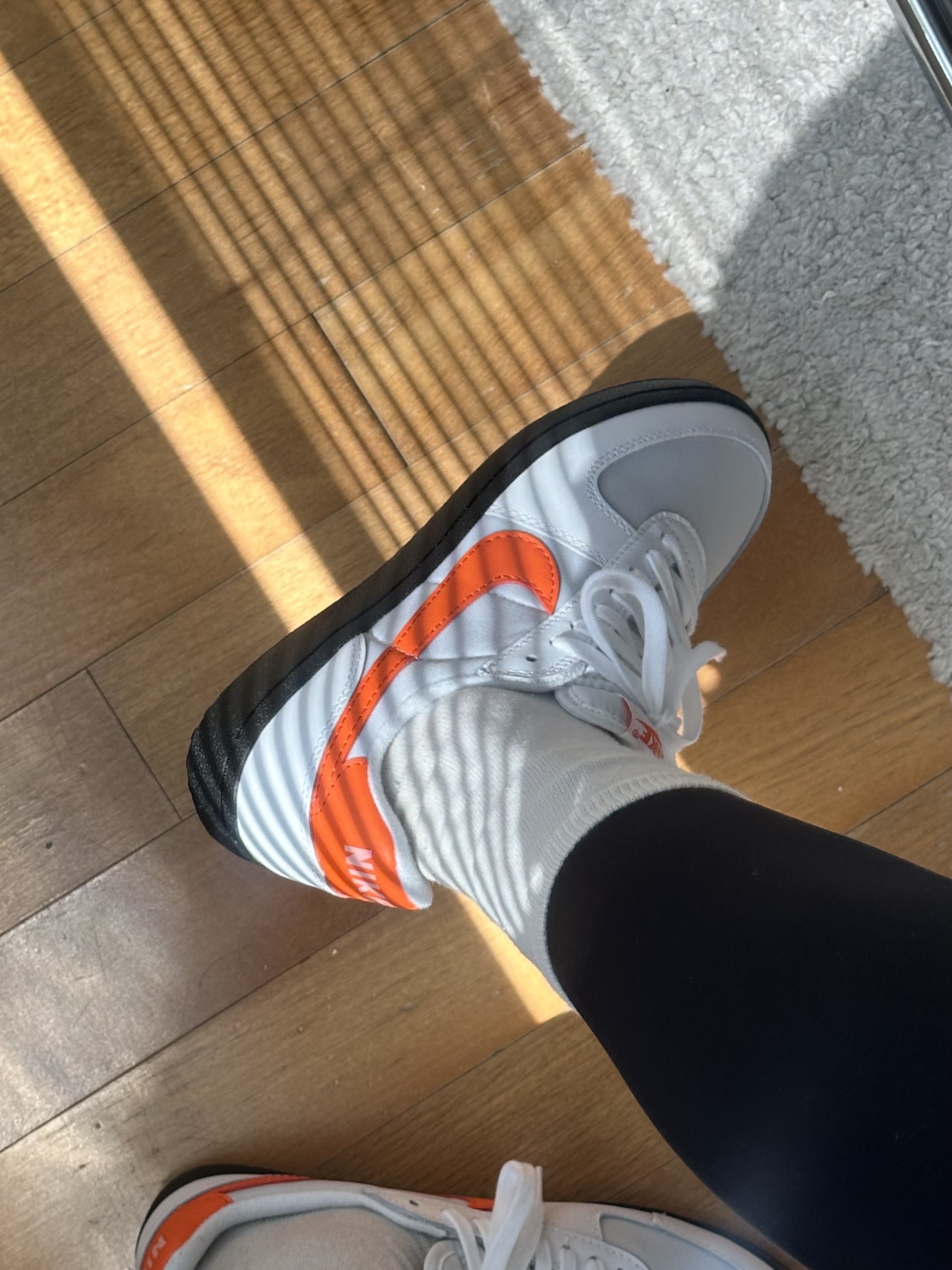 Nike Field General 82 SP White and Orange Blaze 착용 스타일