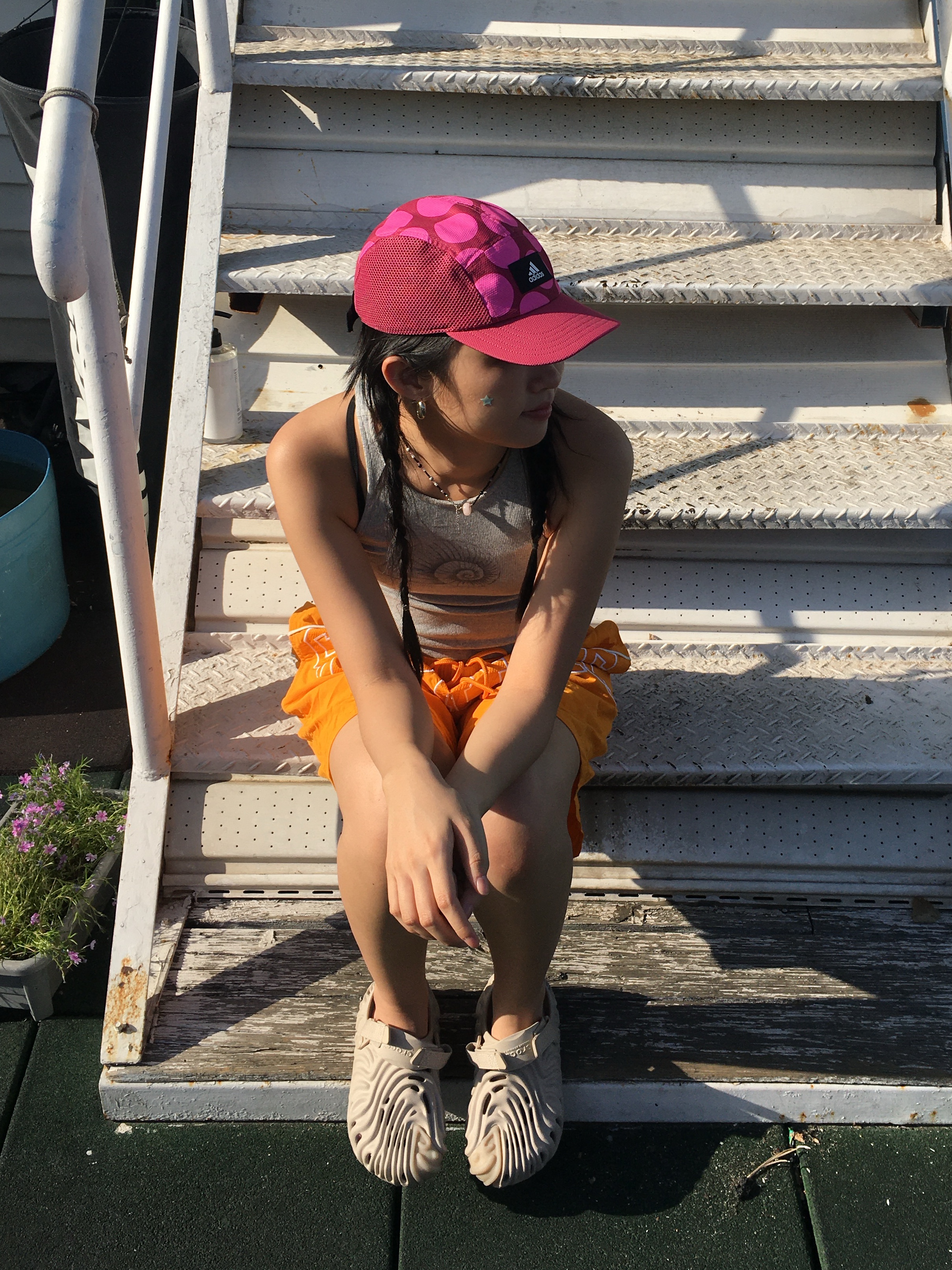 Supreme Arc Water Shorts Orange - 22SS, Crocs x Salehe Bembury Pollex Clog Horchata 착용 스타일 - 1