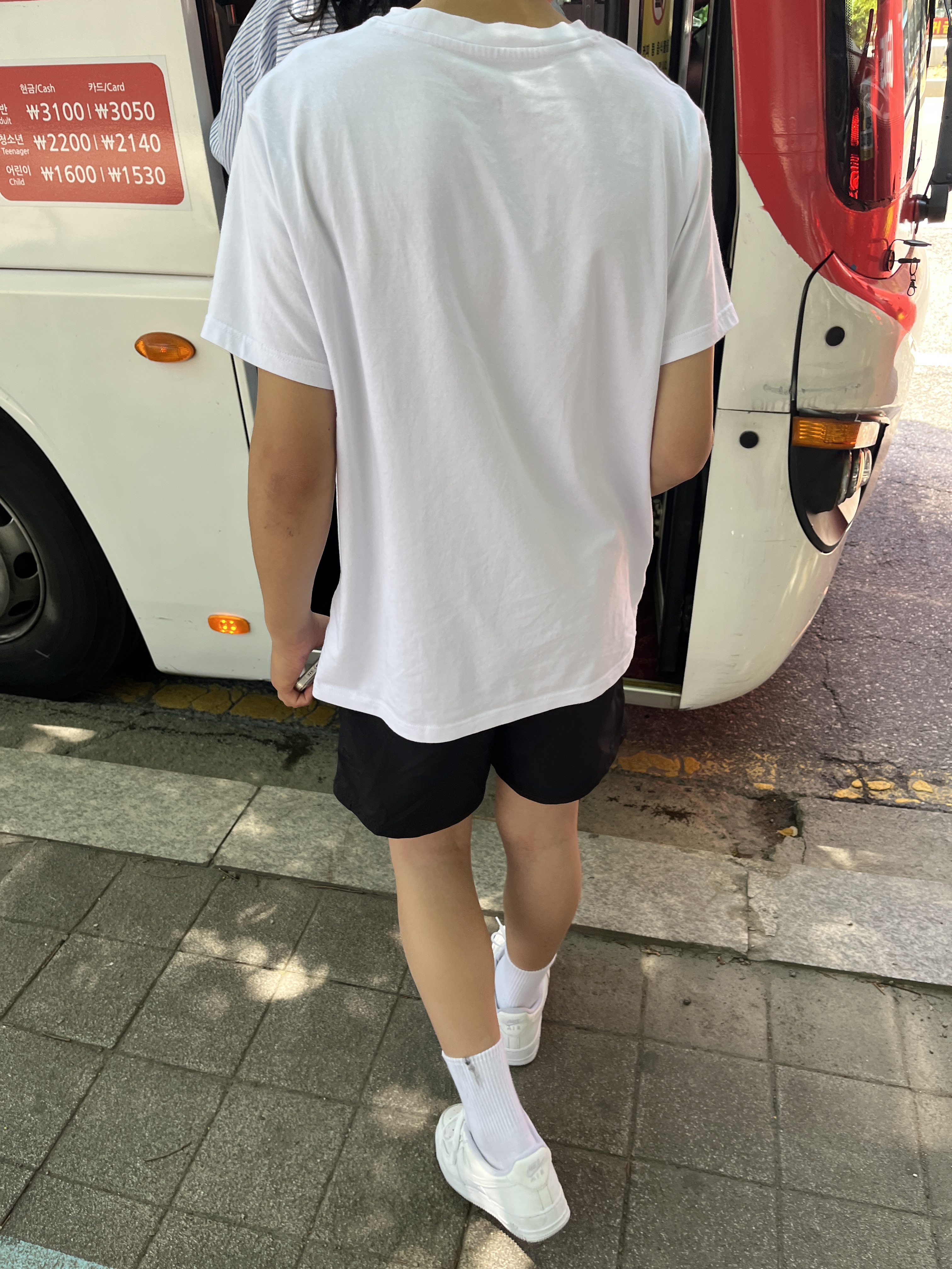 (W) Nike Cortez Leather White Black, Nike Air Force 1 '07 Low White 착용 스타일 - 3