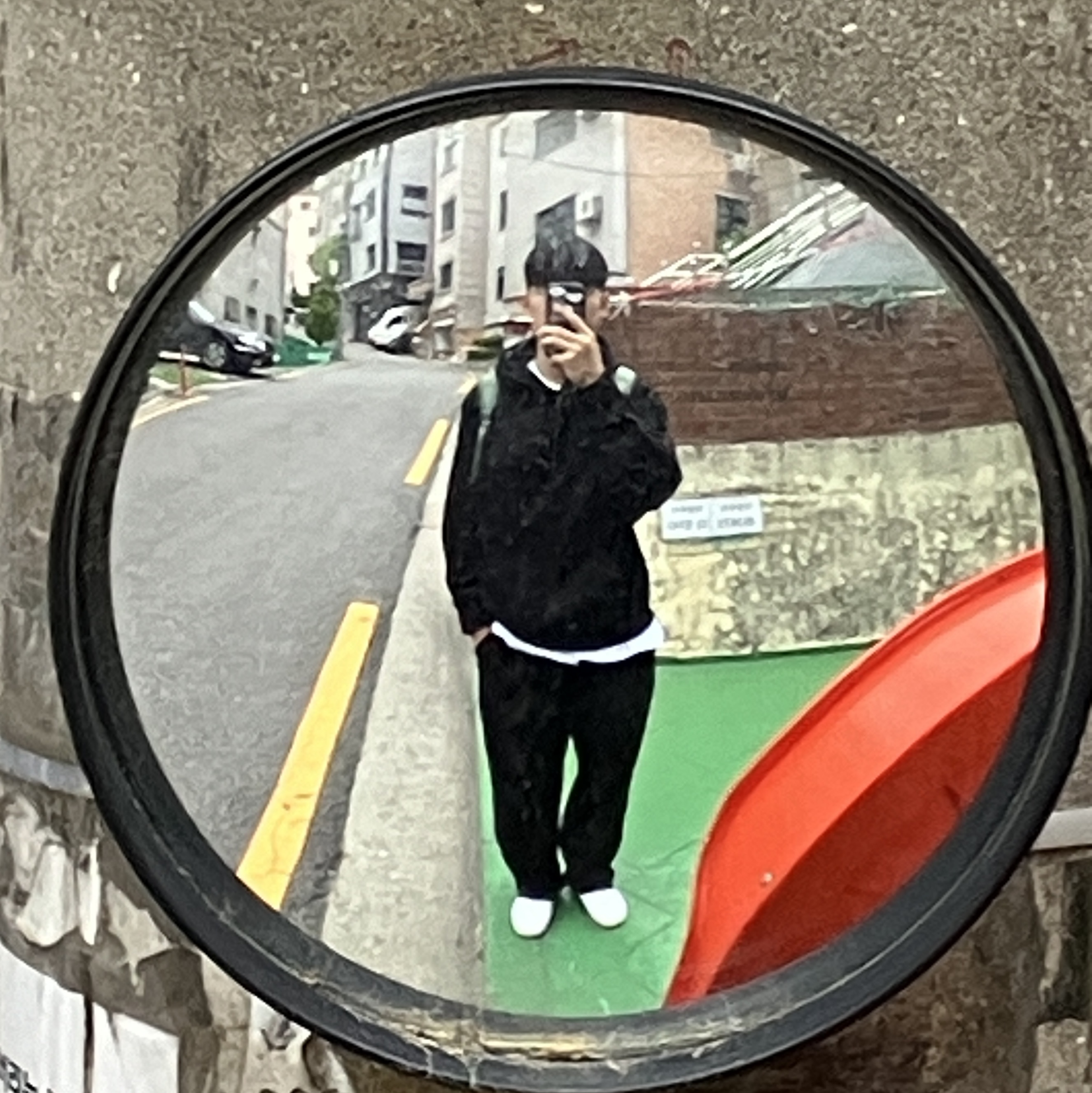 Woowakgood Bone Room Pants Black, Woowakgood Bone Room Hoodie Black 착용 스타일 - 1