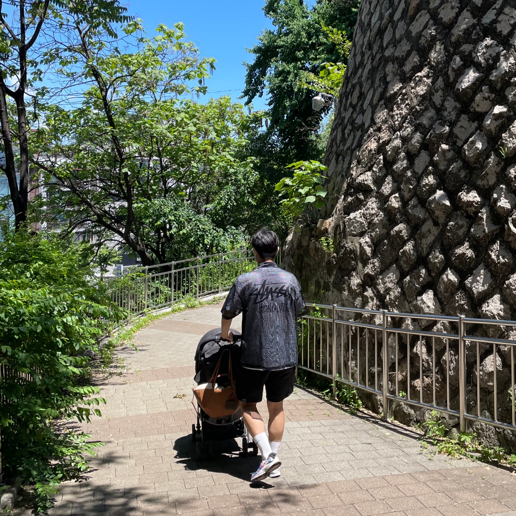 Supreme x Nike Mesh S/S Shirt Black - 24SS, Supreme x The North Face Trekking Packable Belted Shorts Black - 22SS 착용 스타일