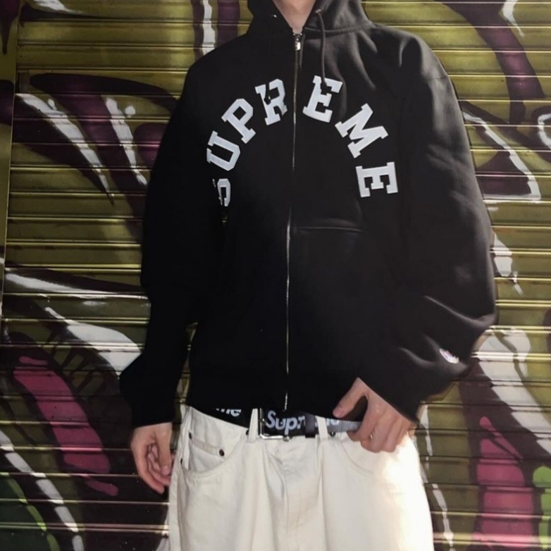 Supreme x Champion Zip Up Hooded Sweatshirt Black - 24SS, Supreme x Champion Zip Up Hooded Sweatshirt Ash Grey - 24SS 착용 스타일 - 8