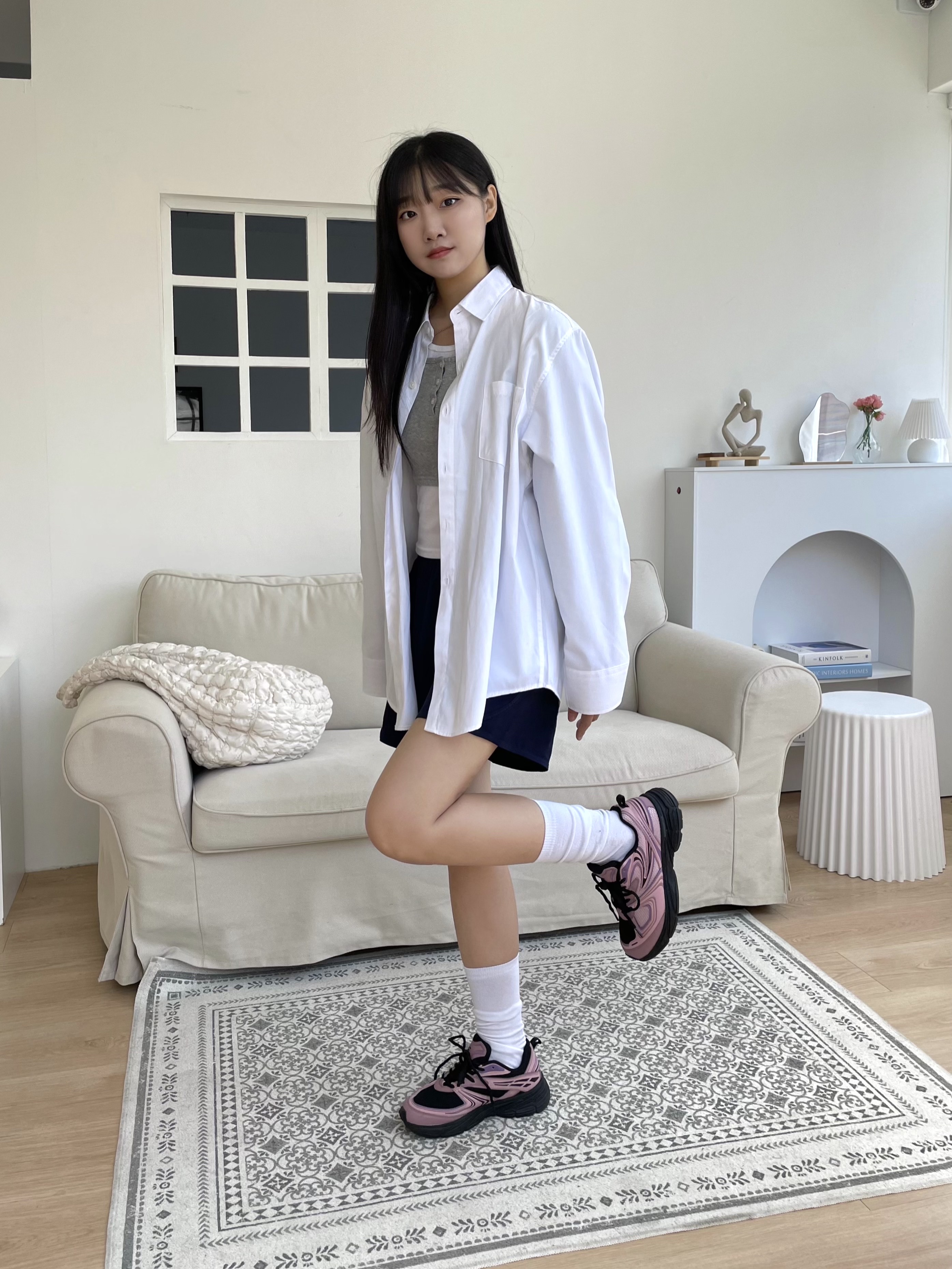 Fila Interun Pink Black, COS Quilted Oversized Shoulder Bag Off White Light Beige 착용 스타일 - 2