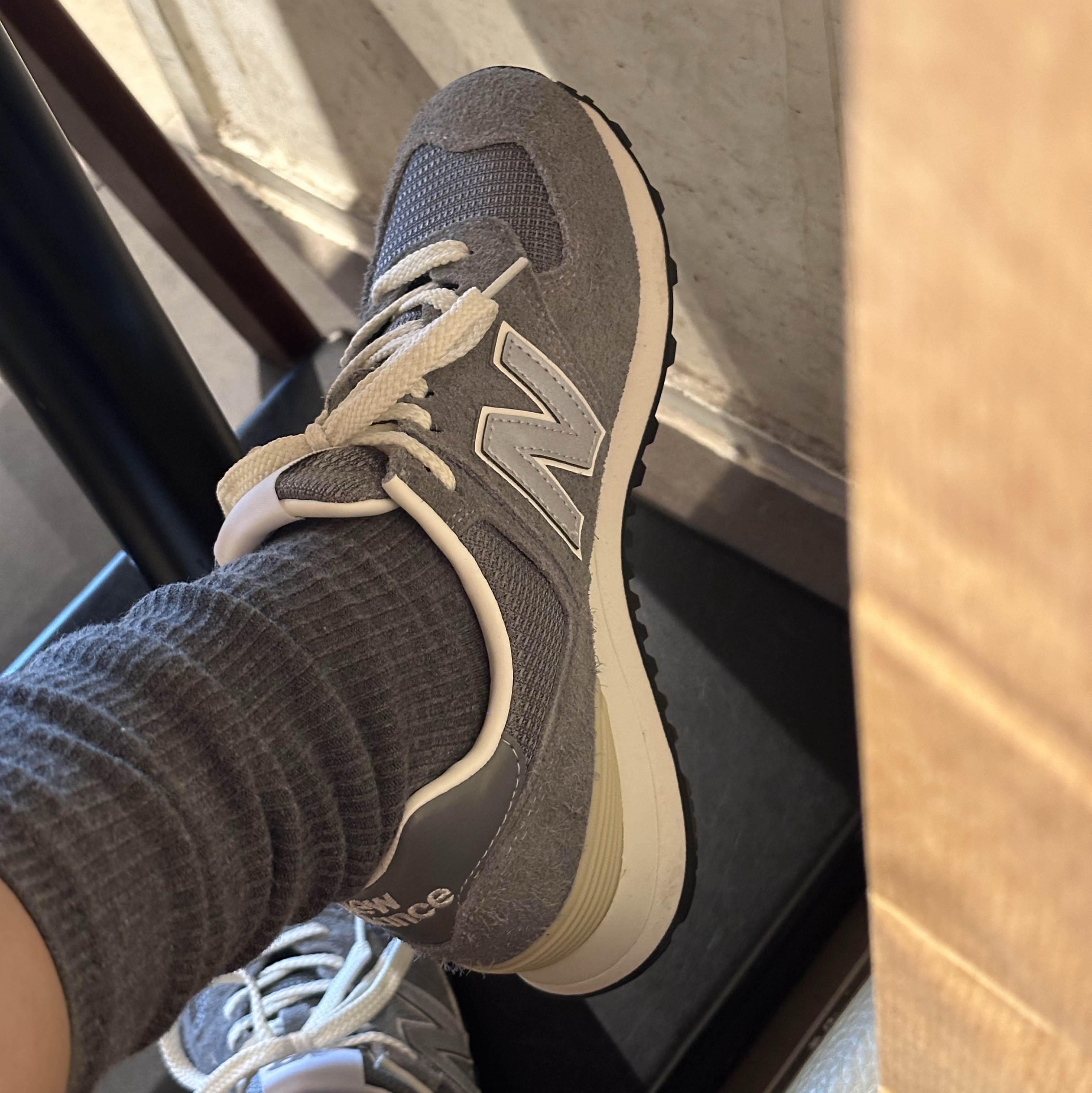 New Balance x Pottery 574 Premium Soft Grey 착용 스타일
